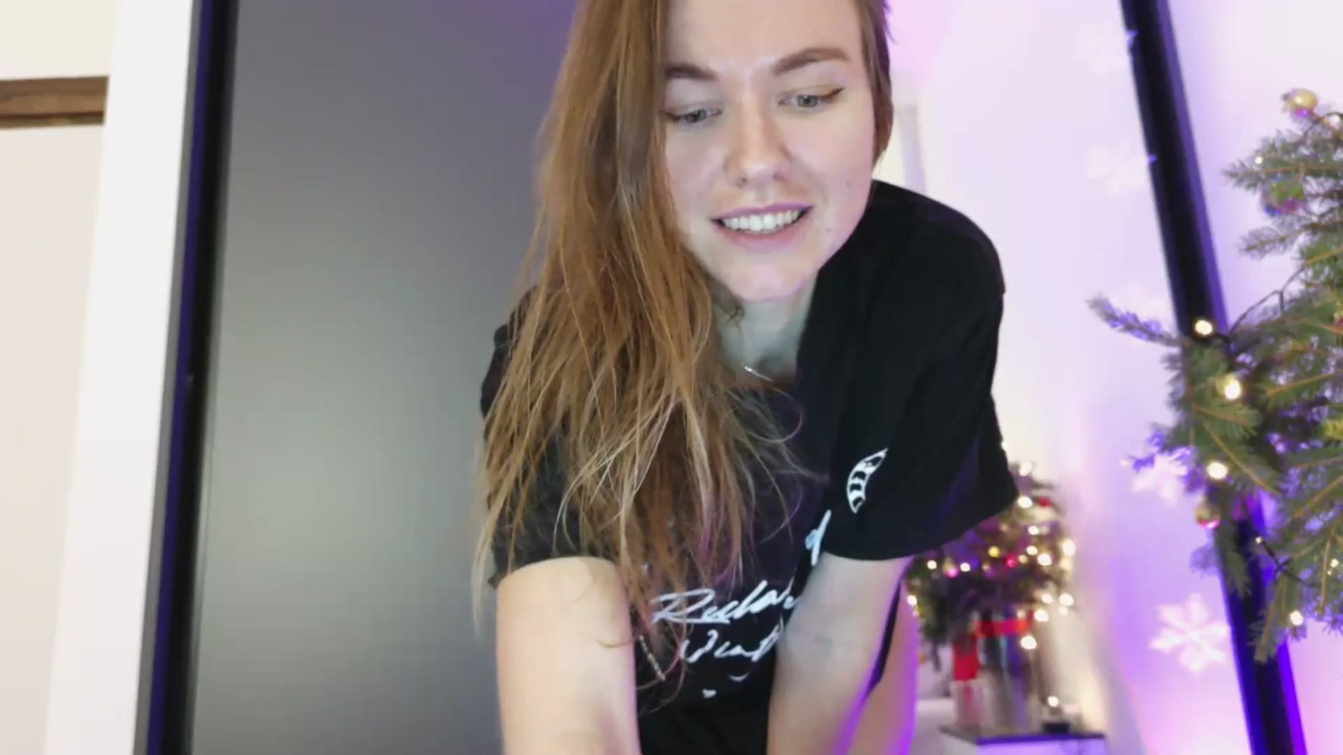 Gallery image thumbnail from DreamyK's myfreecams stream on, 12/21/2025, 16:39 image 9 of 20
