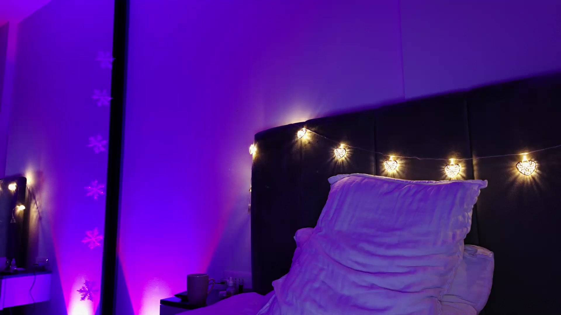 Gallery image thumbnail from DreamyK's myfreecams stream on, 12/24/2025, 15:58 image 13 of 20
