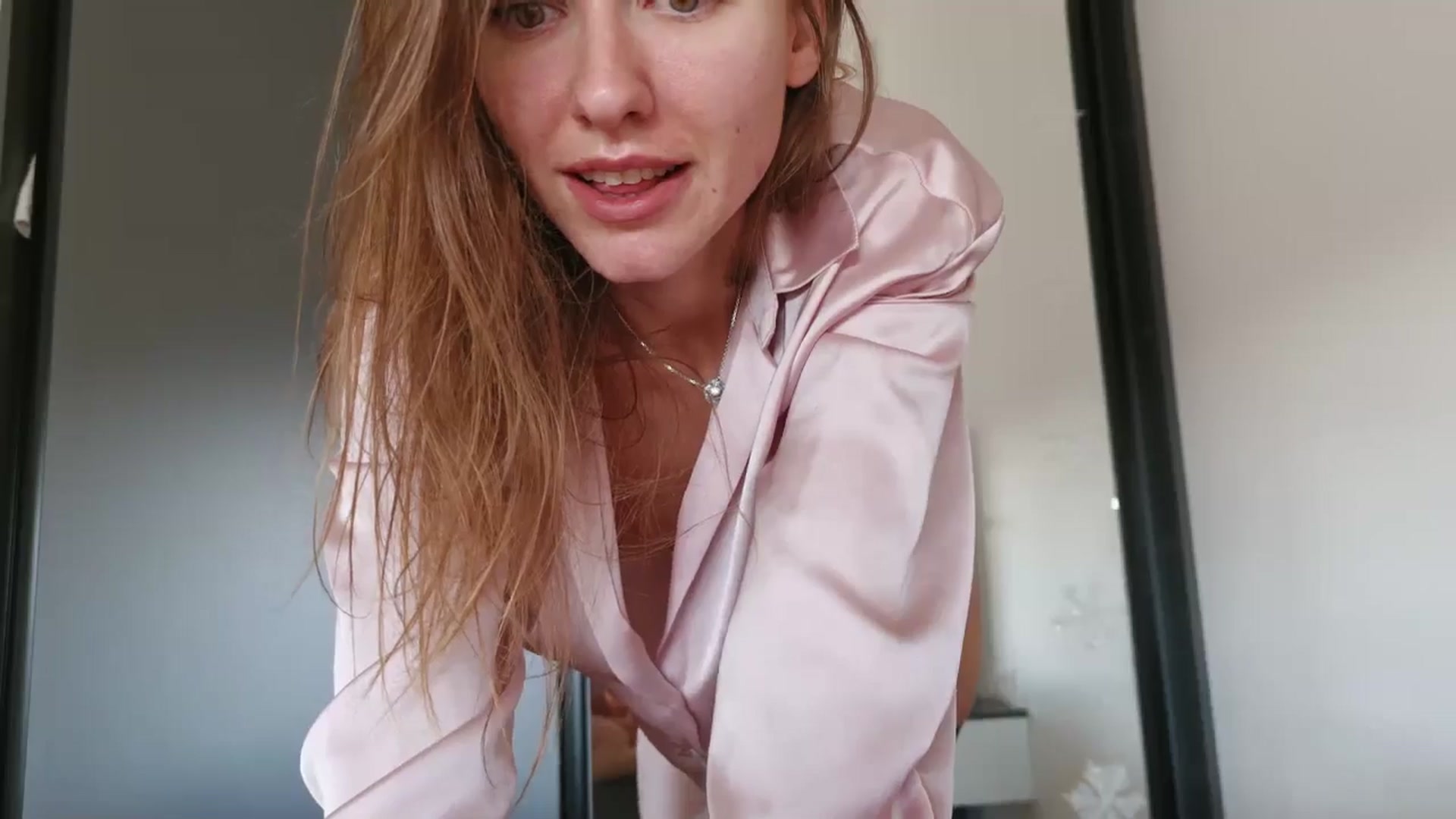 Gallery image thumbnail from DreamyK's myfreecams stream on, 12/30/2025, 14:10 image 14 of 20
