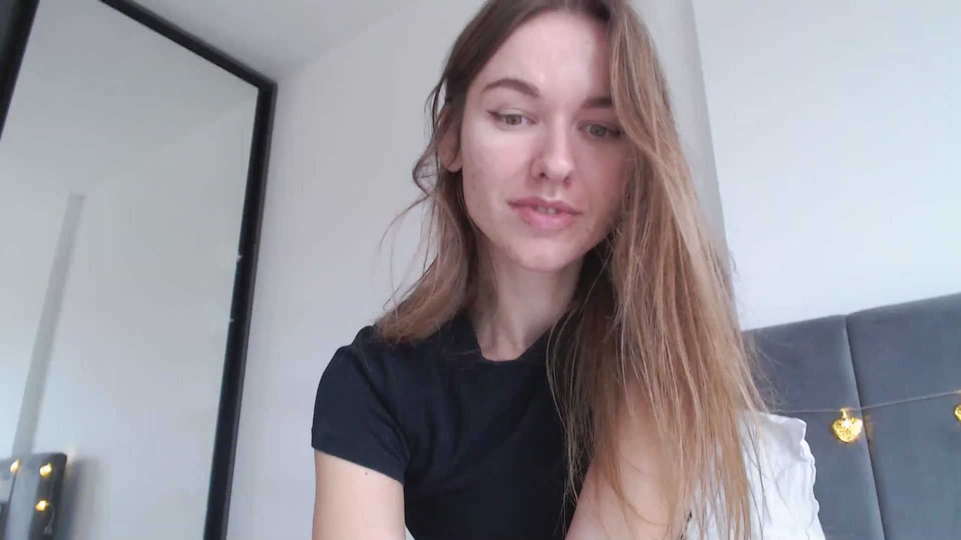 Gallery image thumbnail from DreamyK's myfreecams stream on, 01/07/2026, 13:39 image 15 of 20