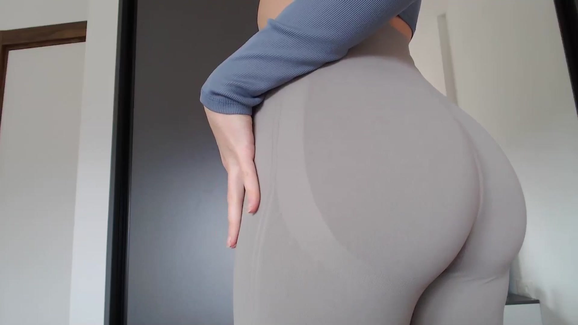 Gallery image thumbnail from DreamyK's myfreecams stream on, 01/30/2026, 14:25 image 13 of 20