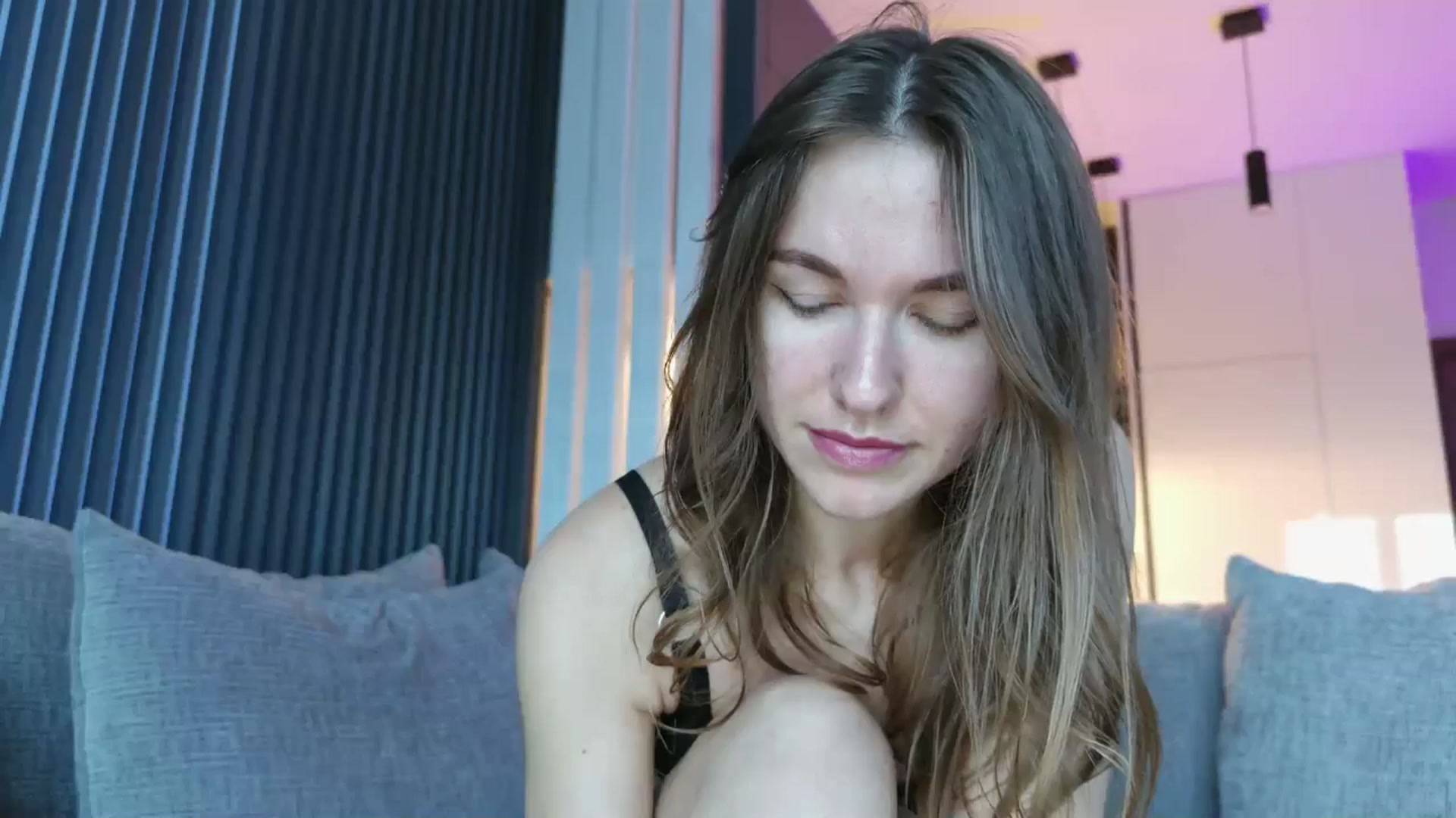 Gallery image thumbnail from DreamyK's myfreecams stream on, 02/08/2026, 16:17 image 2 of 20