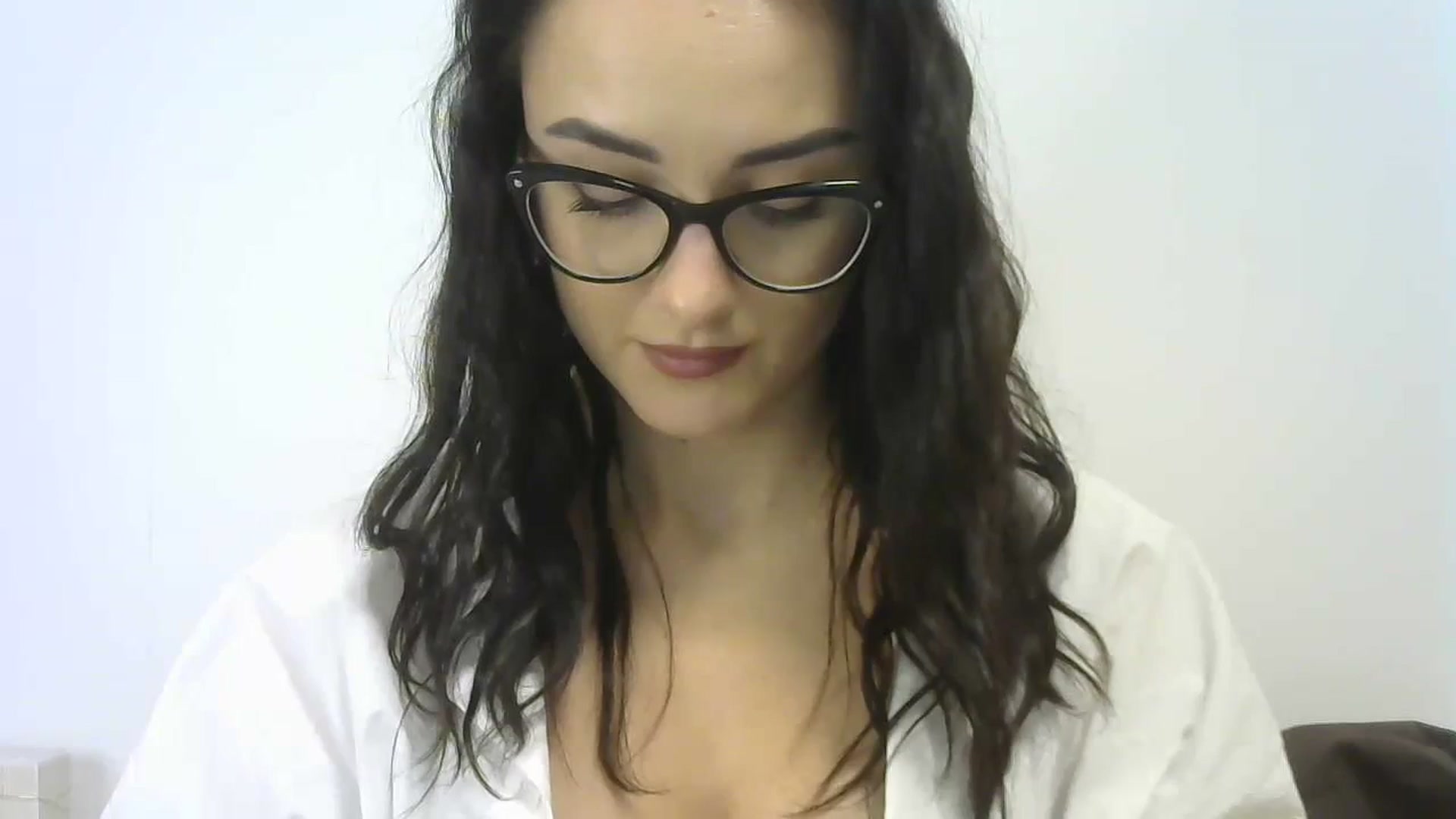 Gallery image thumbnail from DreamyKitty69's myfreecams stream on, 11/20/2023, 16:14 image 17 of 20