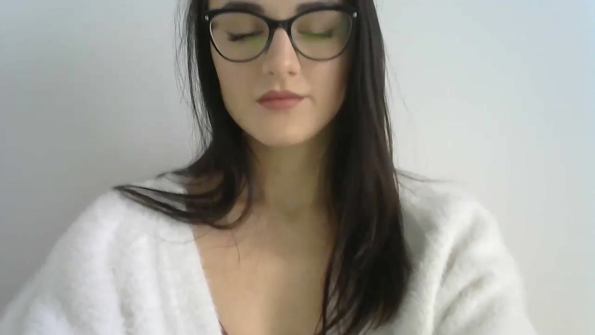 Gallery image thumbnail from DreamyKitty69's myfreecams stream on, 12/05/2023, 11:37 image 14 of 20