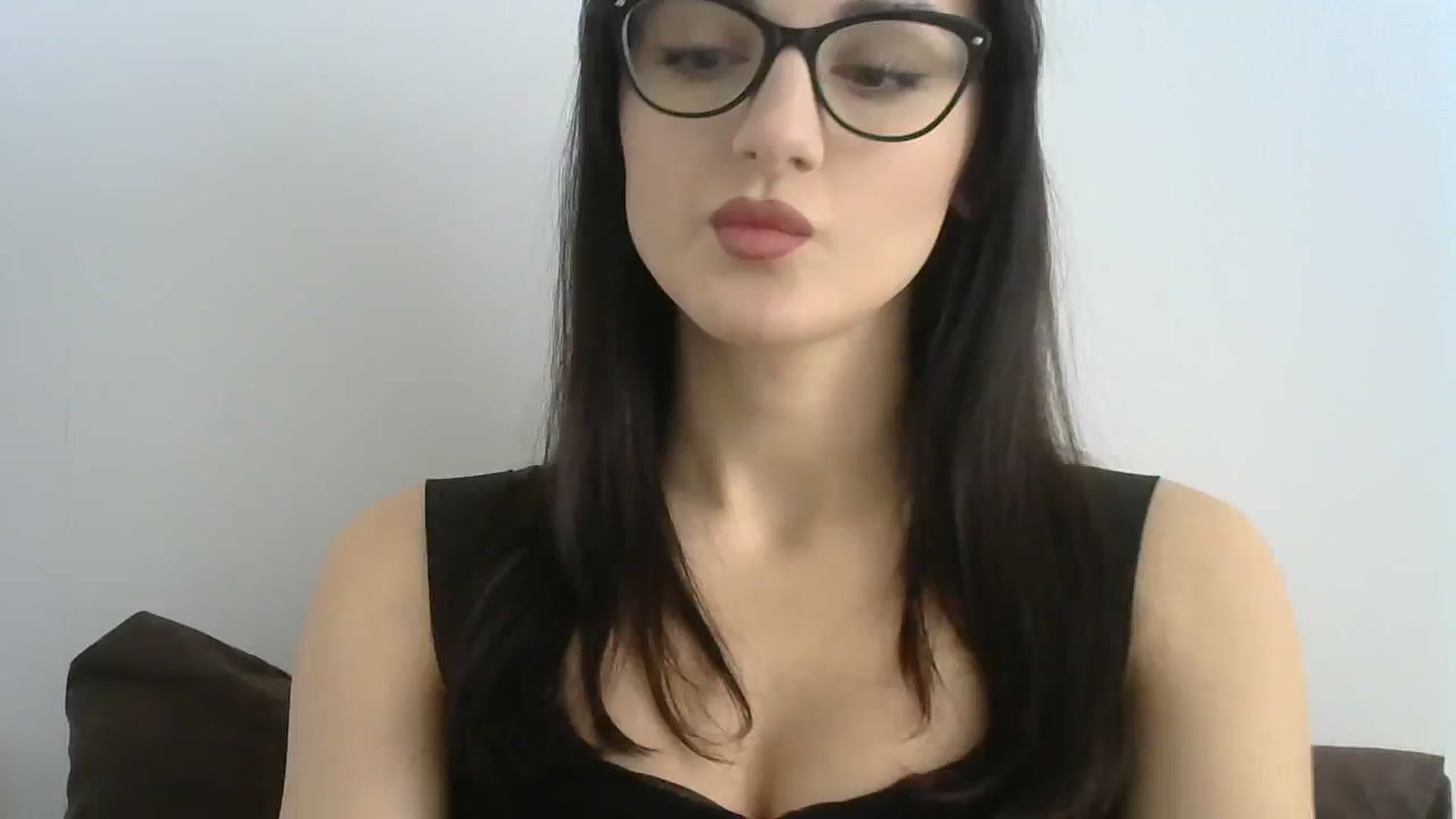 Gallery image thumbnail from DreamyKitty69's myfreecams stream on, 02/09/2024, 10:41 image 10 of 20