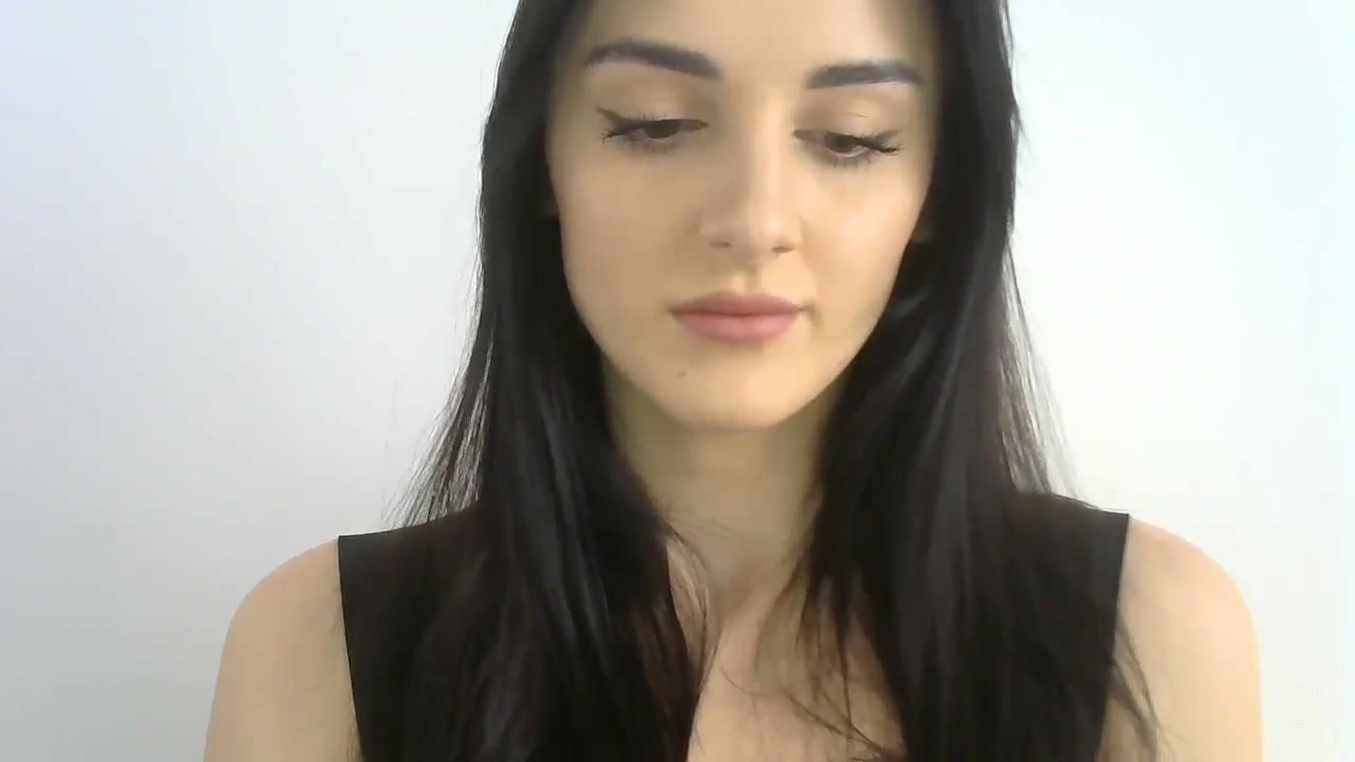 Gallery image thumbnail from DreamyKitty69's myfreecams stream on, 04/17/2024, 08:55 image 9 of 20