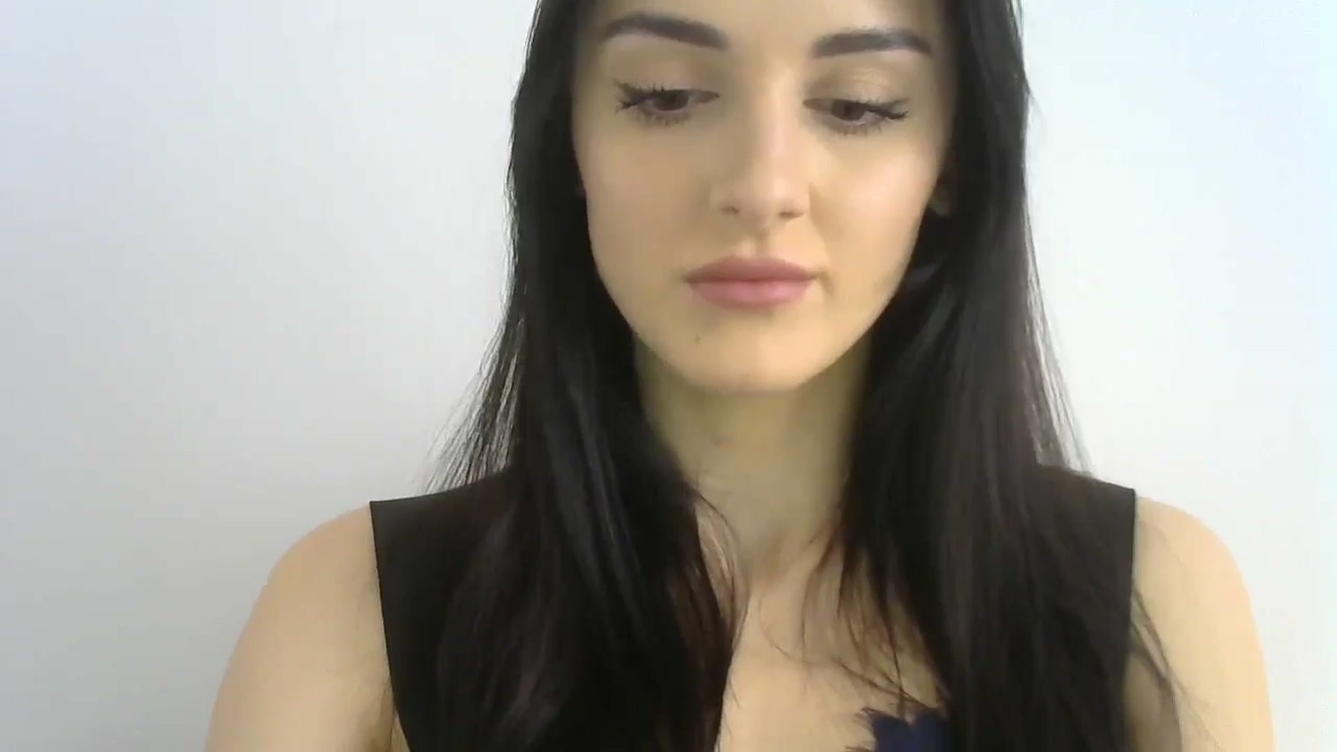 Gallery image thumbnail from DreamyKitty69's myfreecams stream on, 04/17/2024, 08:55 image 8 of 20
