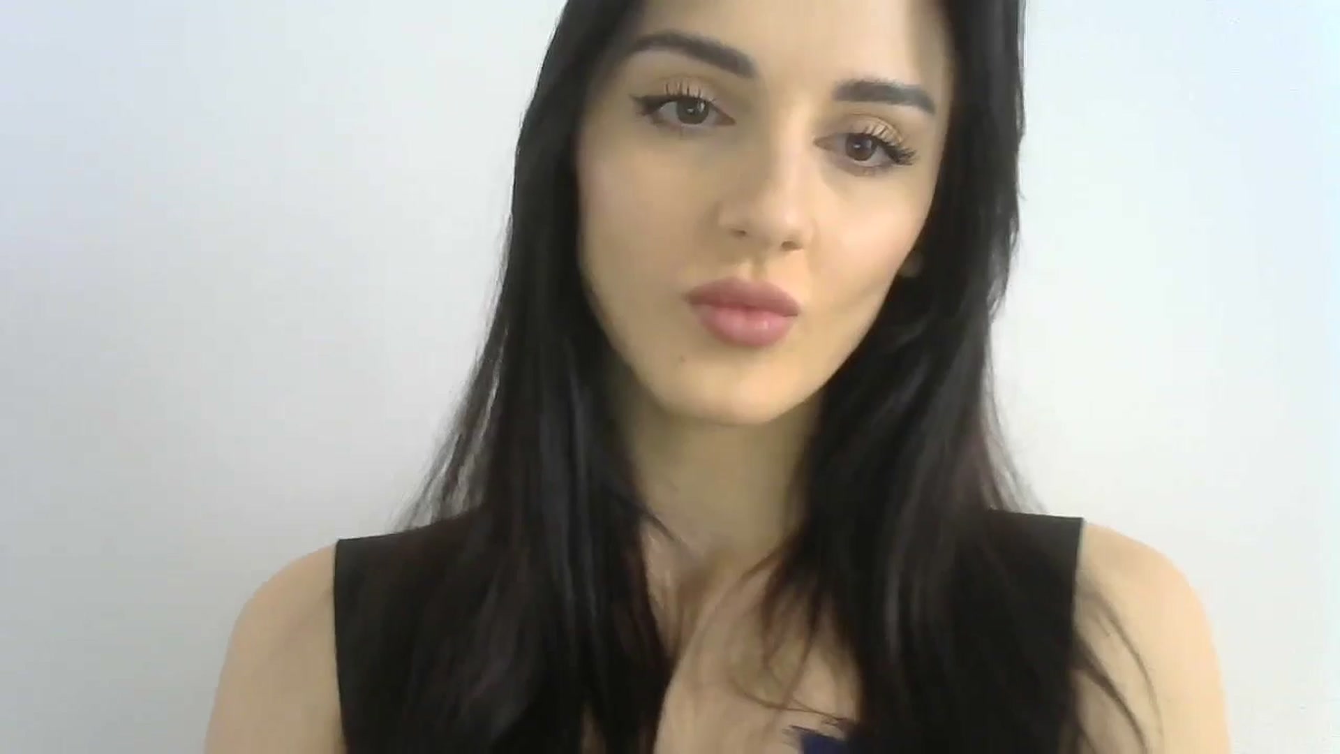 Gallery image thumbnail from DreamyKitty69's myfreecams stream on, 04/17/2024, 08:55 image 18 of 20