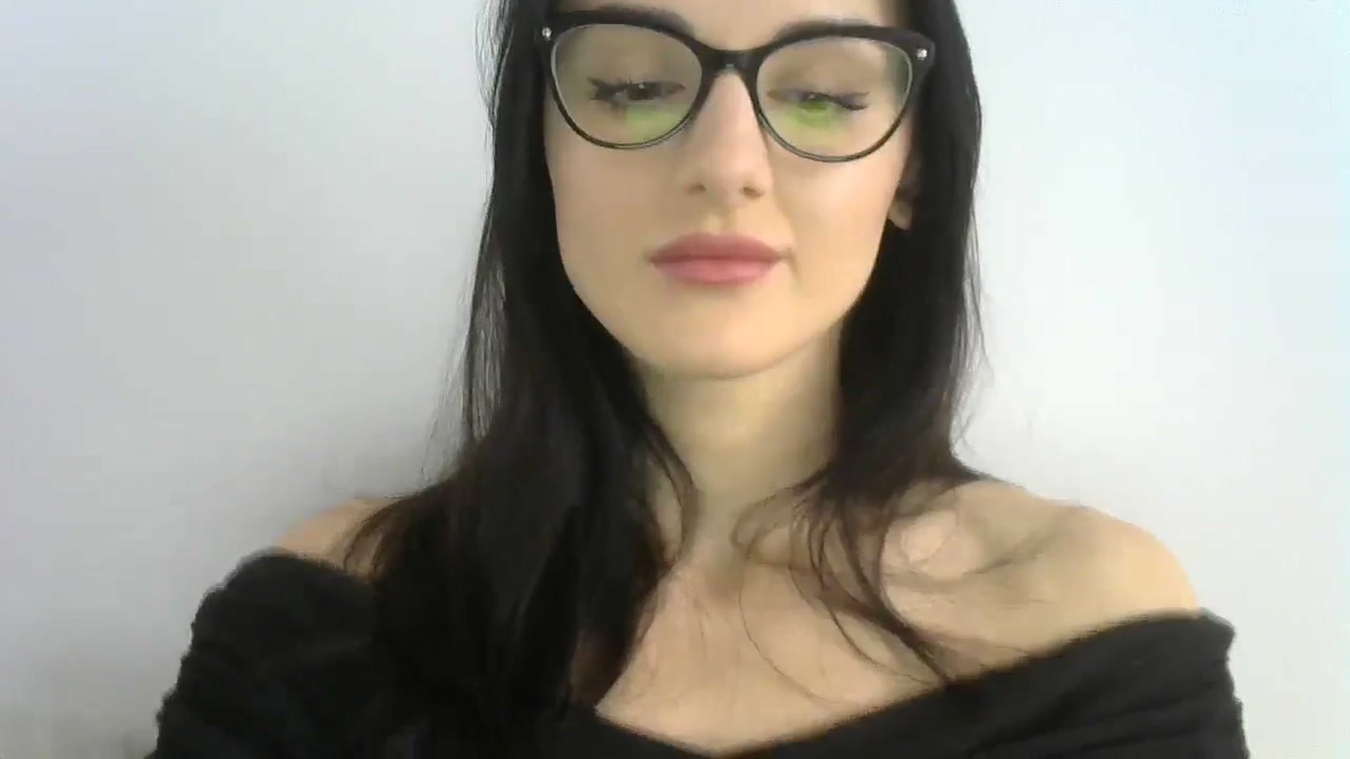 Gallery image thumbnail from DreamyKitty69's myfreecams stream on, 04/18/2024, 11:23 image 13 of 20