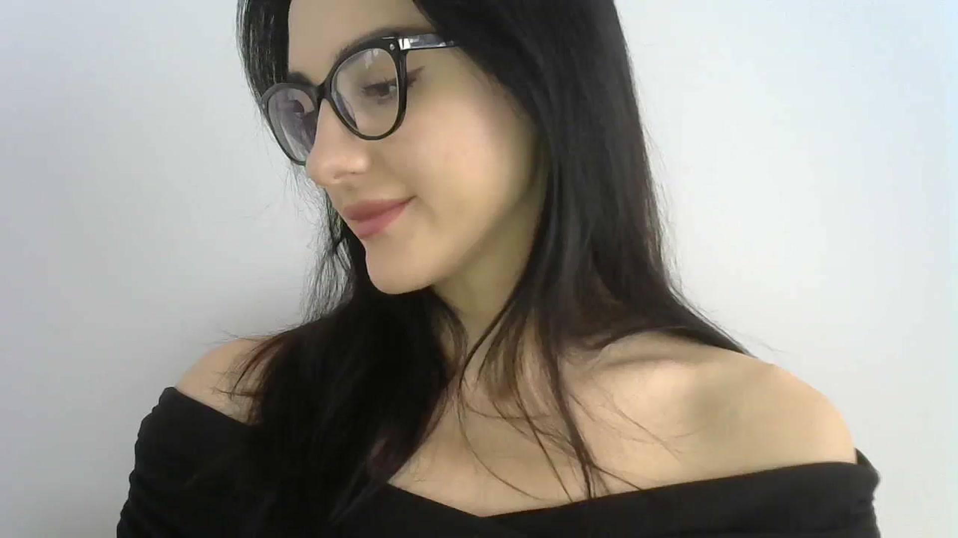 Gallery image thumbnail from DreamyKitty69's myfreecams stream on, 04/18/2024, 11:23 image 16 of 20