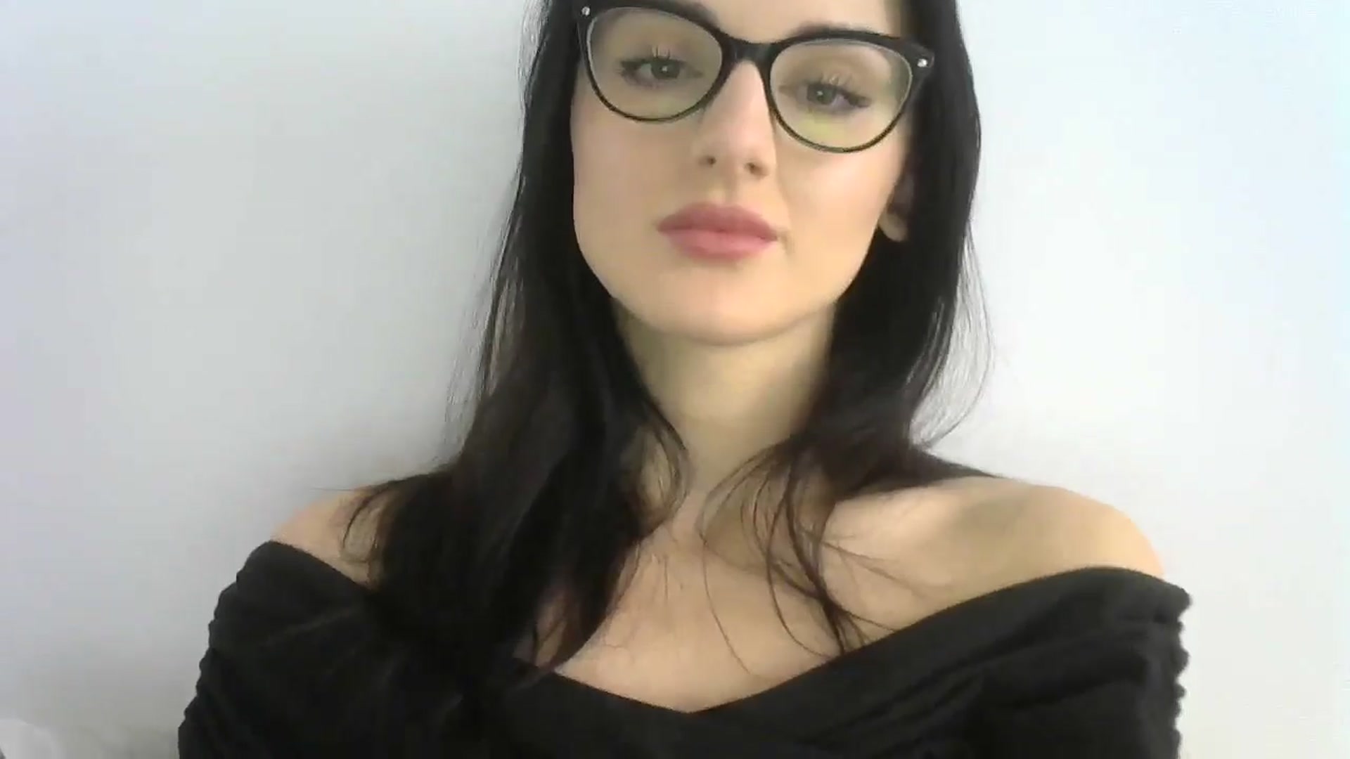 Gallery image thumbnail from DreamyKitty69's myfreecams stream on, 04/18/2024, 11:23 image 17 of 20