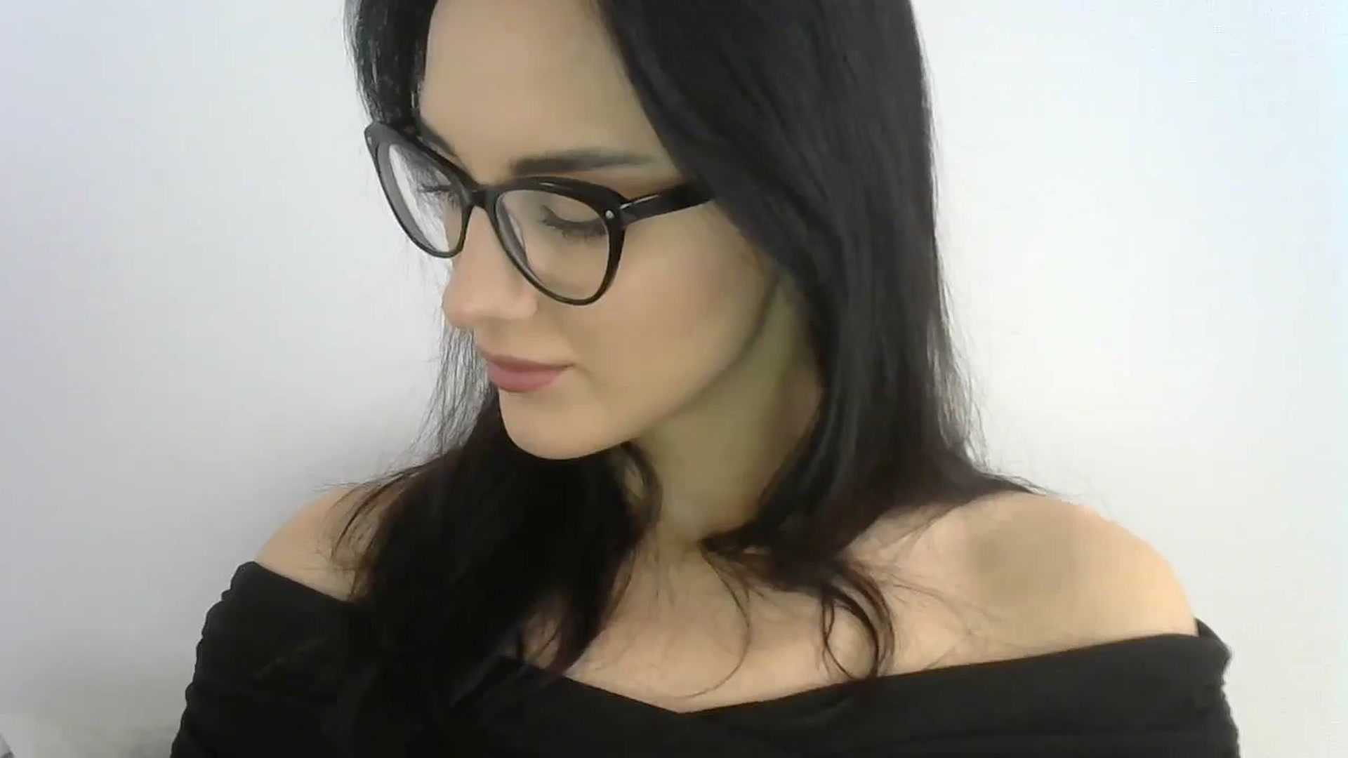 Gallery image thumbnail from DreamyKitty69's myfreecams stream on, 04/18/2024, 11:23 image 18 of 20