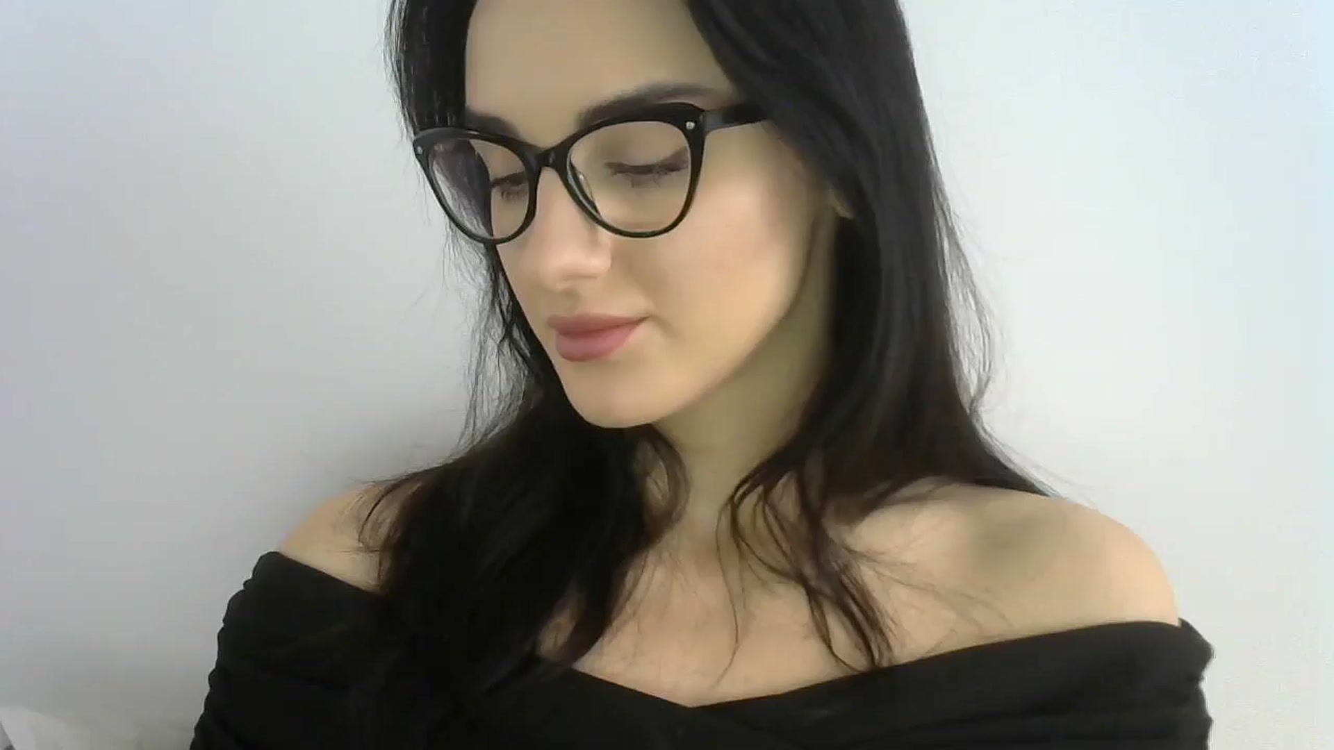 Gallery image thumbnail from DreamyKitty69's myfreecams stream on, 04/18/2024, 11:23 image 20 of 20