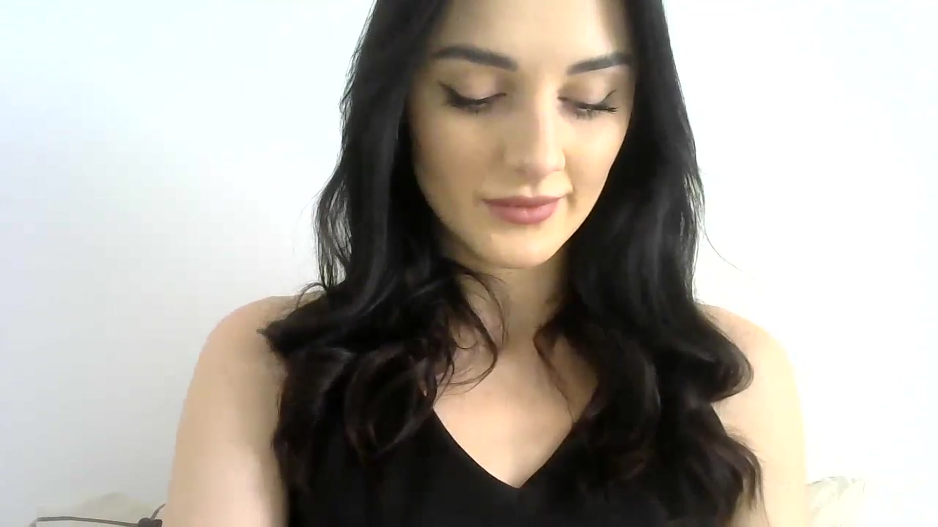Gallery image thumbnail from DreamyKitty69's myfreecams stream on, 05/26/2024, 10:22 image 3 of 20