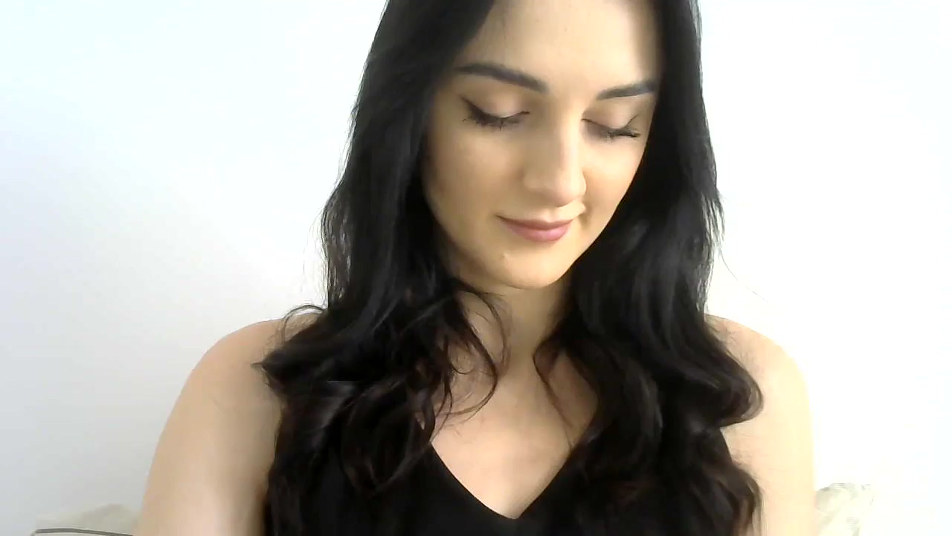 Gallery image thumbnail from DreamyKitty69's myfreecams stream on, 05/26/2024, 10:22 image 6 of 20