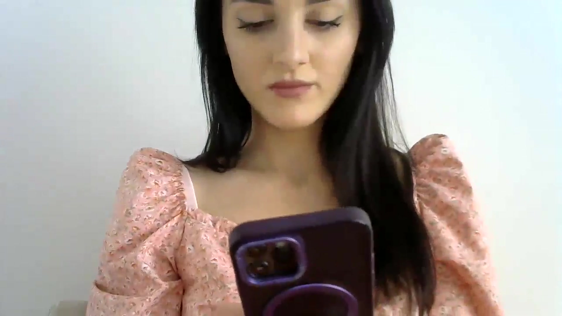 Gallery image thumbnail from DreamyKitty69's myfreecams stream on, 05/29/2024, 10:37 image 19 of 20