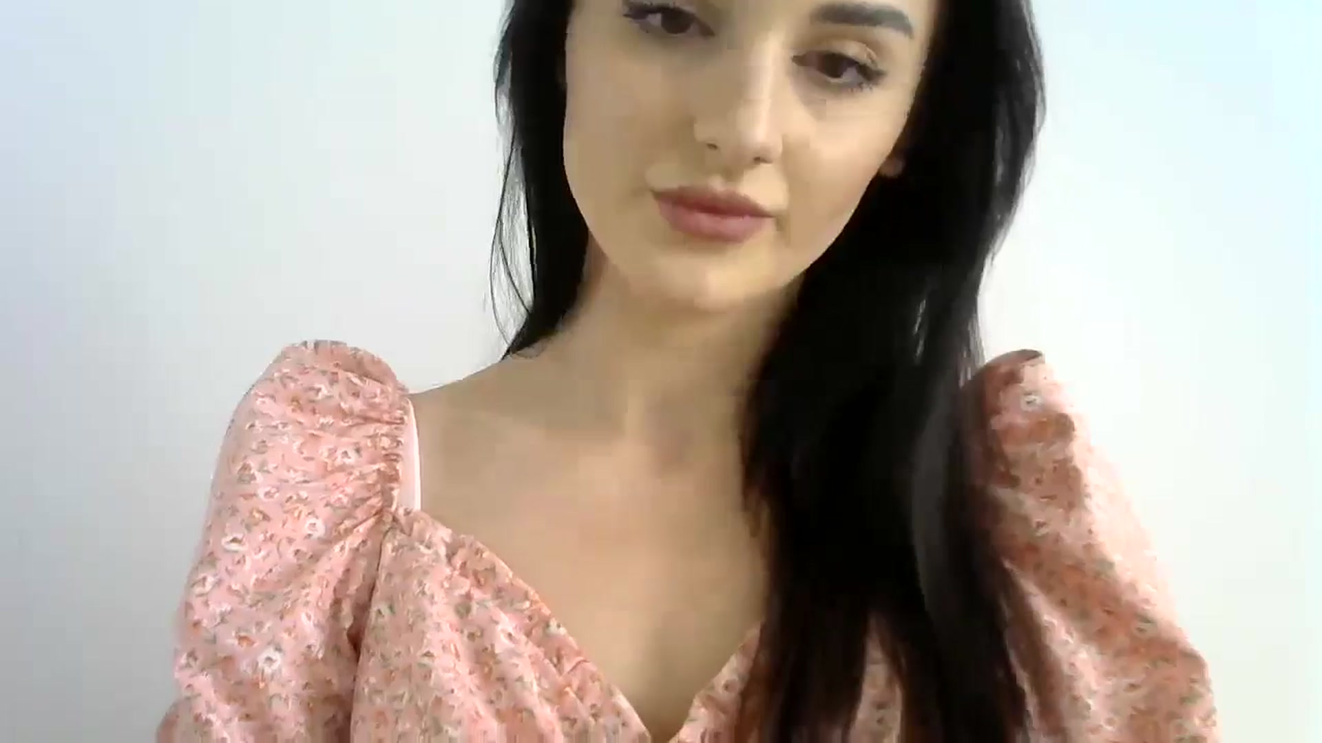 Gallery image thumbnail from DreamyKitty69's myfreecams stream on, 05/29/2024, 10:37 image 8 of 20