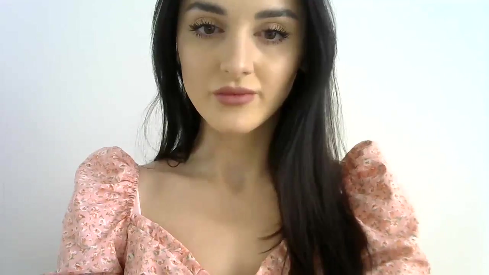 Gallery image thumbnail from DreamyKitty69's myfreecams stream on, 05/29/2024, 10:37 image 4 of 20