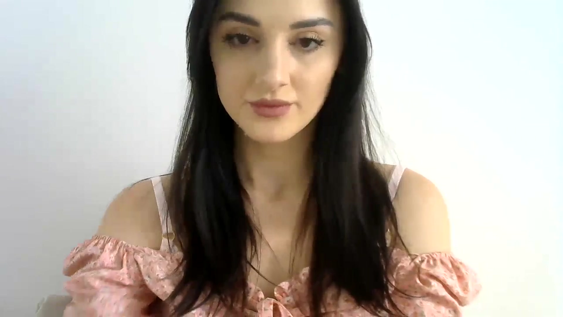 Gallery image thumbnail from DreamyKitty69's myfreecams stream on, 05/29/2024, 11:13 image 2 of 20