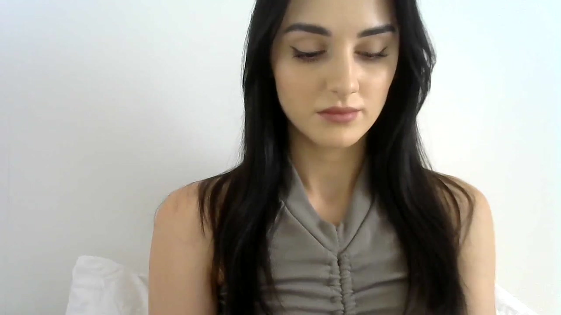 Gallery image thumbnail from DreamyKitty69's myfreecams stream on, 06/18/2024, 12:07 image 13 of 20