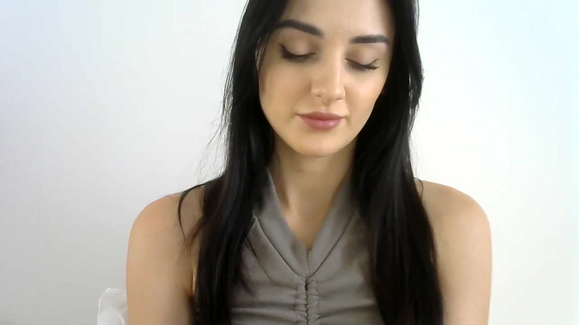 Gallery image thumbnail from DreamyKitty69's myfreecams stream on, 06/18/2024, 14:23 image 12 of 20