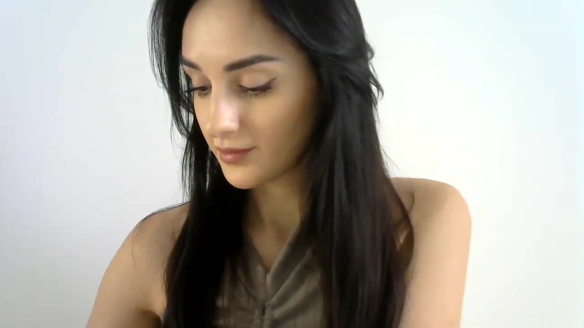Gallery image thumbnail from DreamyKitty69's myfreecams stream on, 06/18/2024, 15:36 image 16 of 20