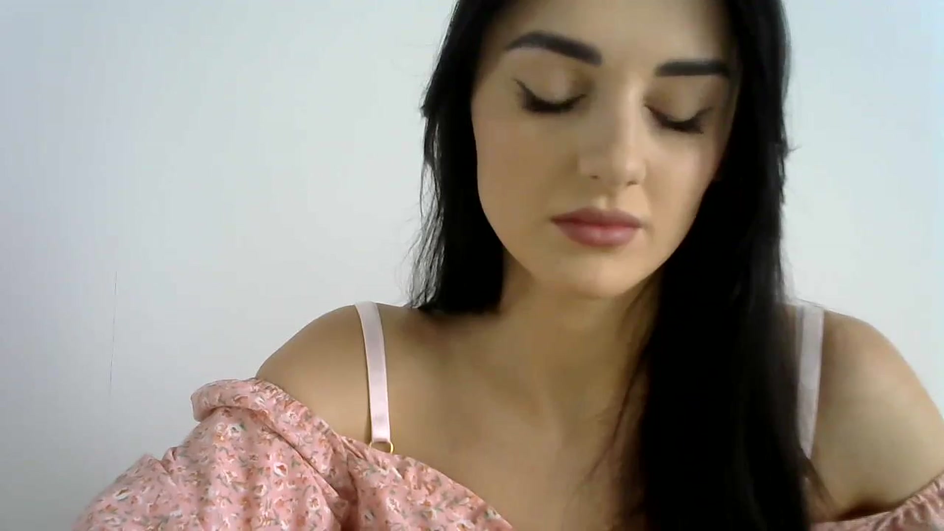 Gallery image thumbnail from DreamyKitty69's myfreecams stream on, 06/29/2024, 10:57 image 19 of 20