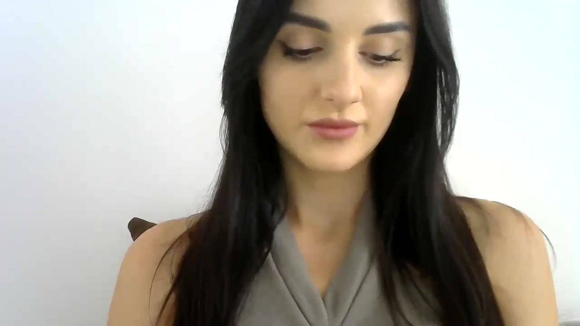 Gallery image thumbnail from DreamyKitty69's myfreecams stream on, 08/05/2024, 14:33 image 15 of 20