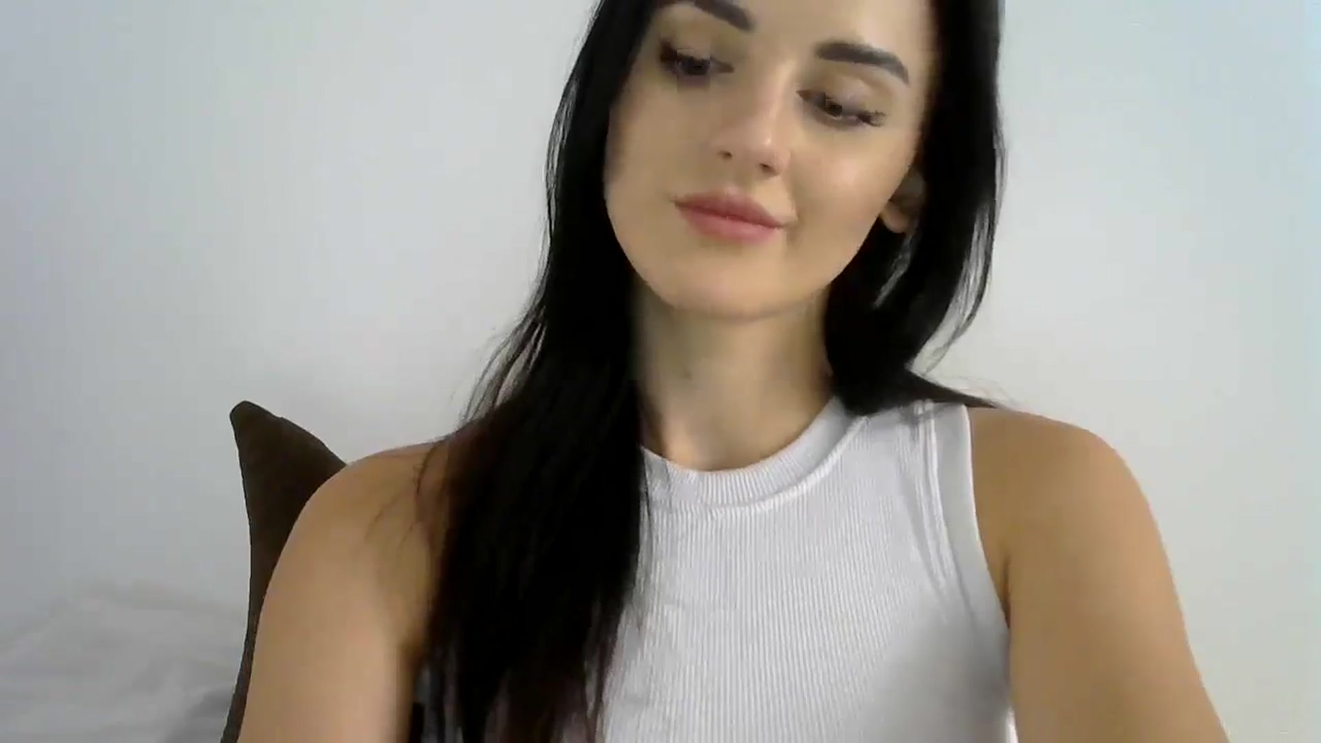 Gallery image thumbnail from DreamyKitty69's myfreecams stream on, 09/05/2024, 15:23 image 8 of 20