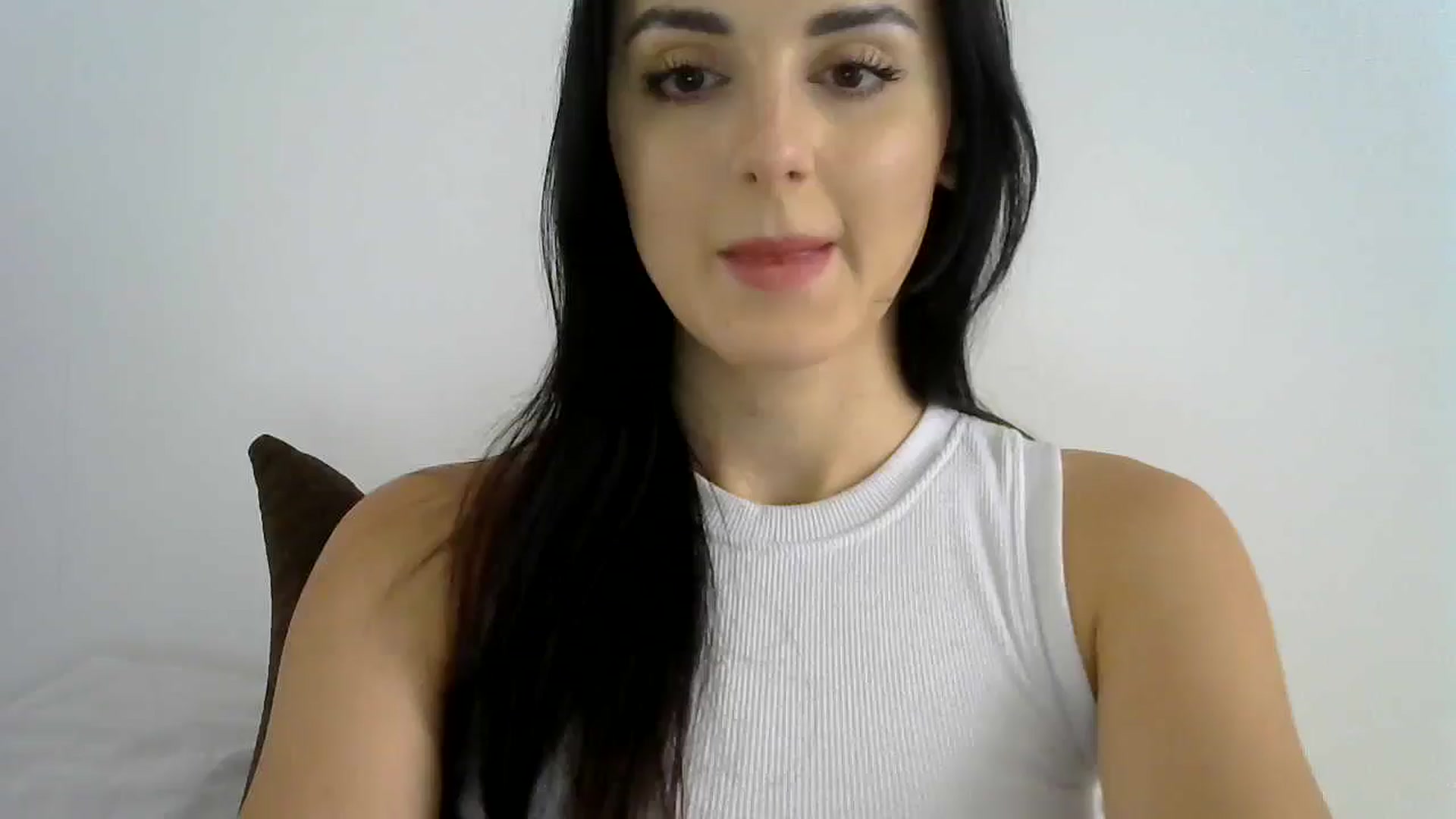 Gallery image thumbnail from DreamyKitty69's myfreecams stream on, 09/05/2024, 15:23 image 6 of 20