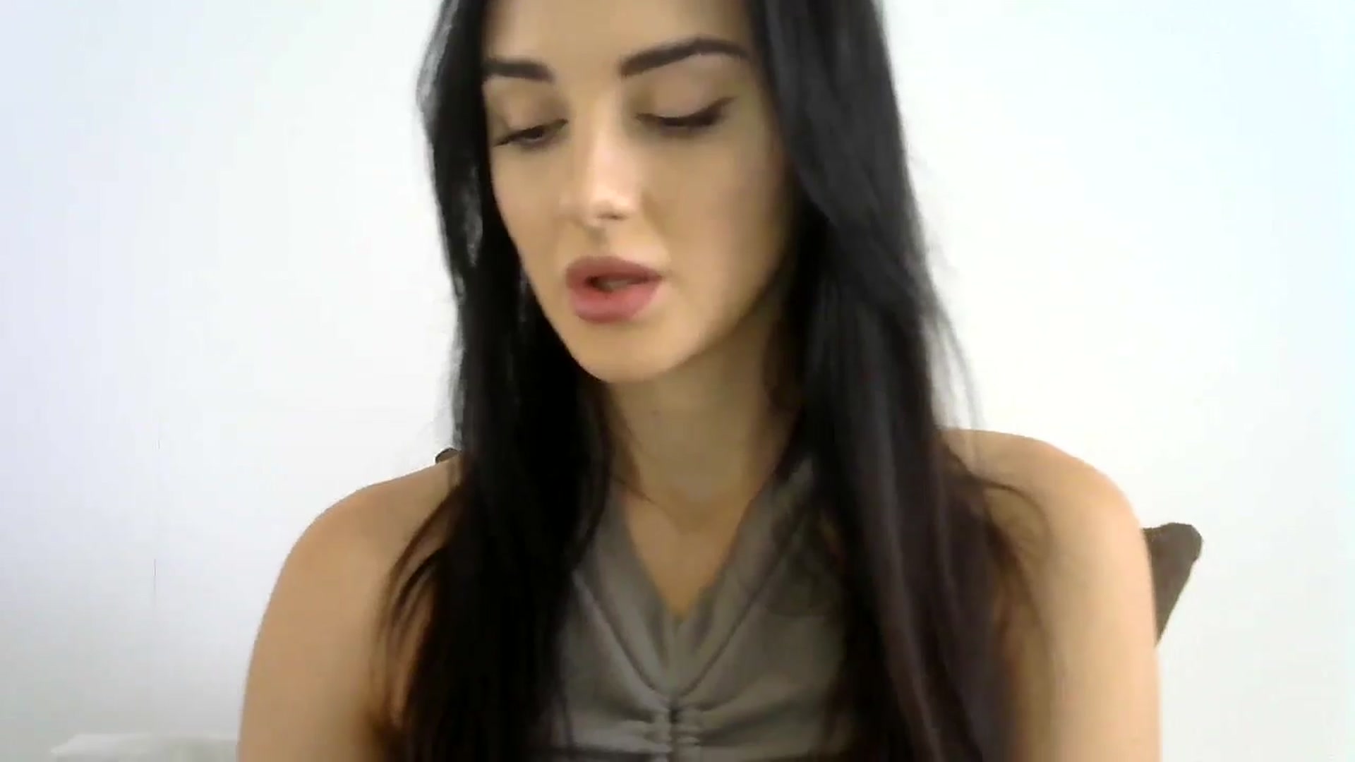 Gallery image thumbnail from DreamyKitty69's myfreecams stream on, 09/06/2024, 12:03 image 19 of 20