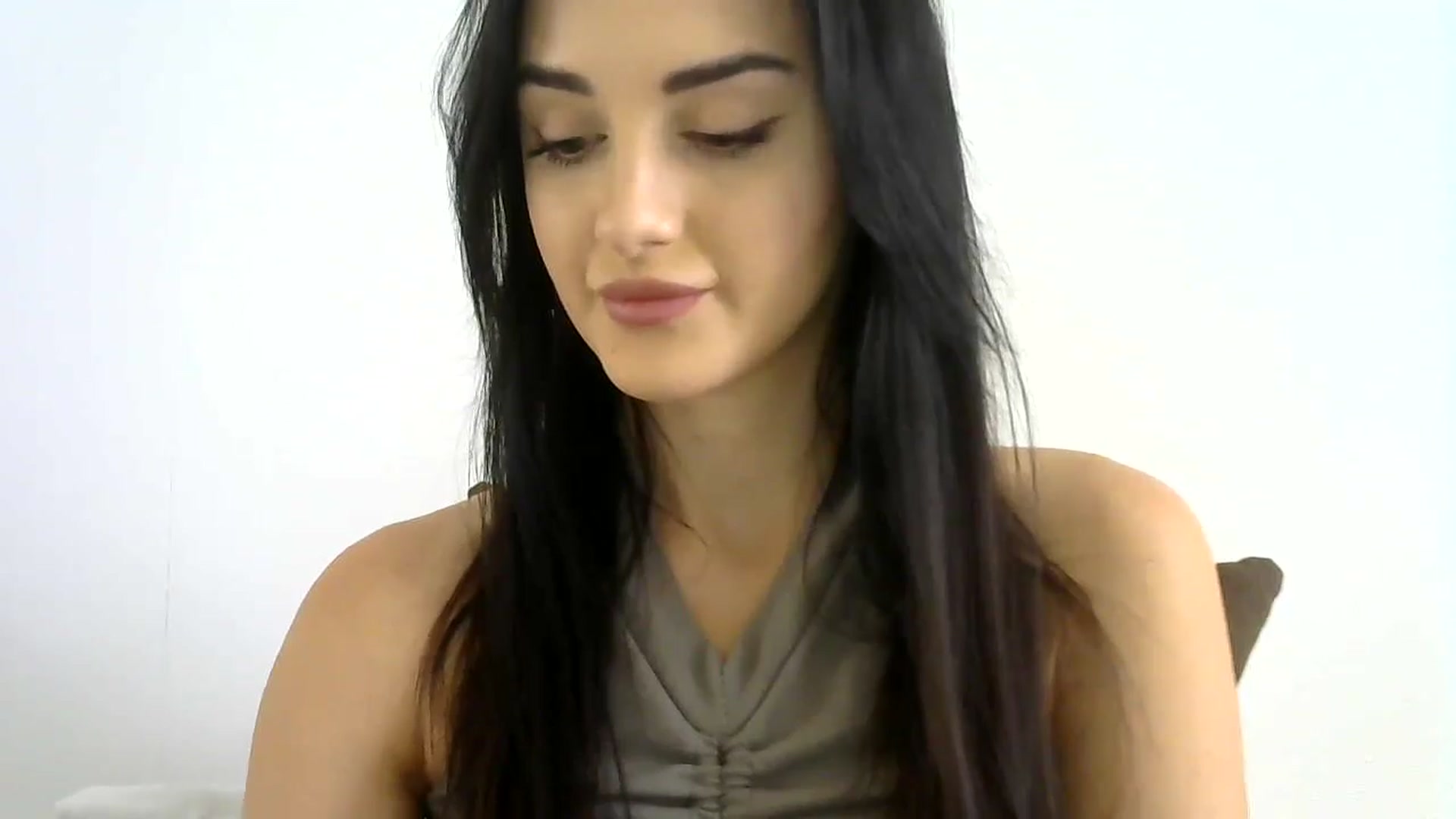 Gallery image thumbnail from DreamyKitty69's myfreecams stream on, 09/06/2024, 12:03 image 18 of 20