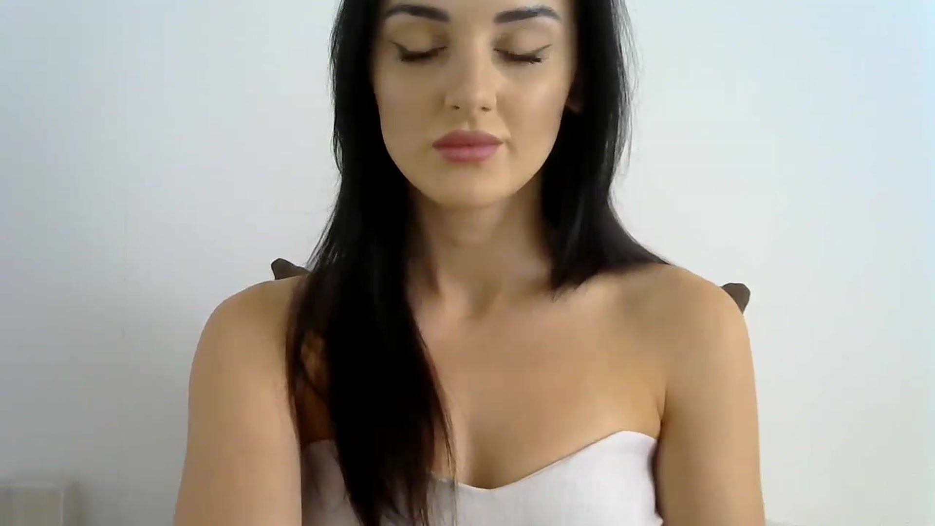 Gallery image thumbnail from DreamyKitty69's myfreecams stream on, 09/07/2024, 09:53 image 15 of 20