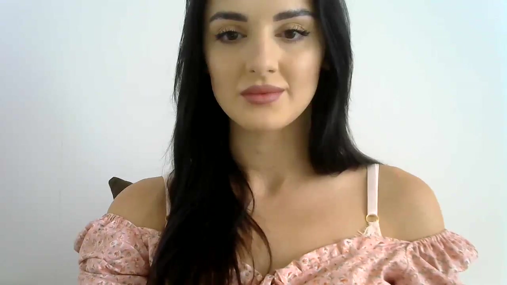 Gallery image thumbnail from DreamyKitty69's myfreecams stream on, 09/09/2024, 10:35 image 12 of 20