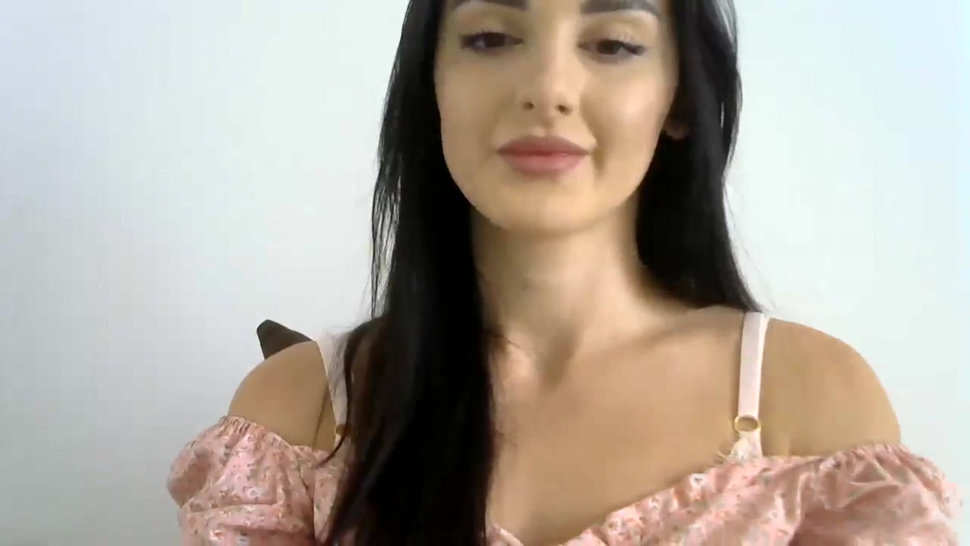 Gallery image thumbnail from DreamyKitty69's myfreecams stream on, 09/09/2024, 11:15 image 2 of 20