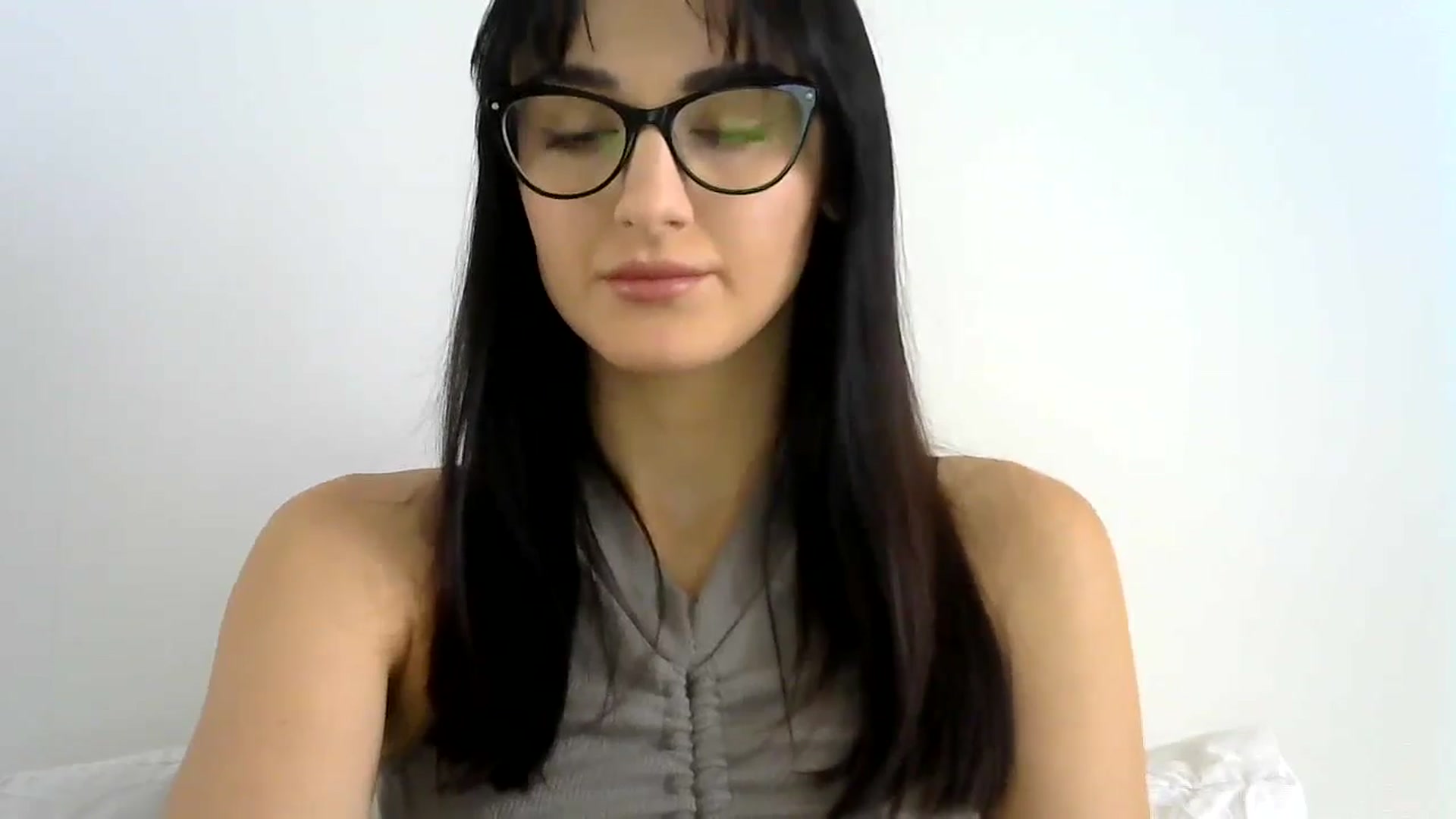 Gallery image thumbnail from DreamyKitty69's myfreecams stream on, 09/15/2024, 13:27 image 9 of 20