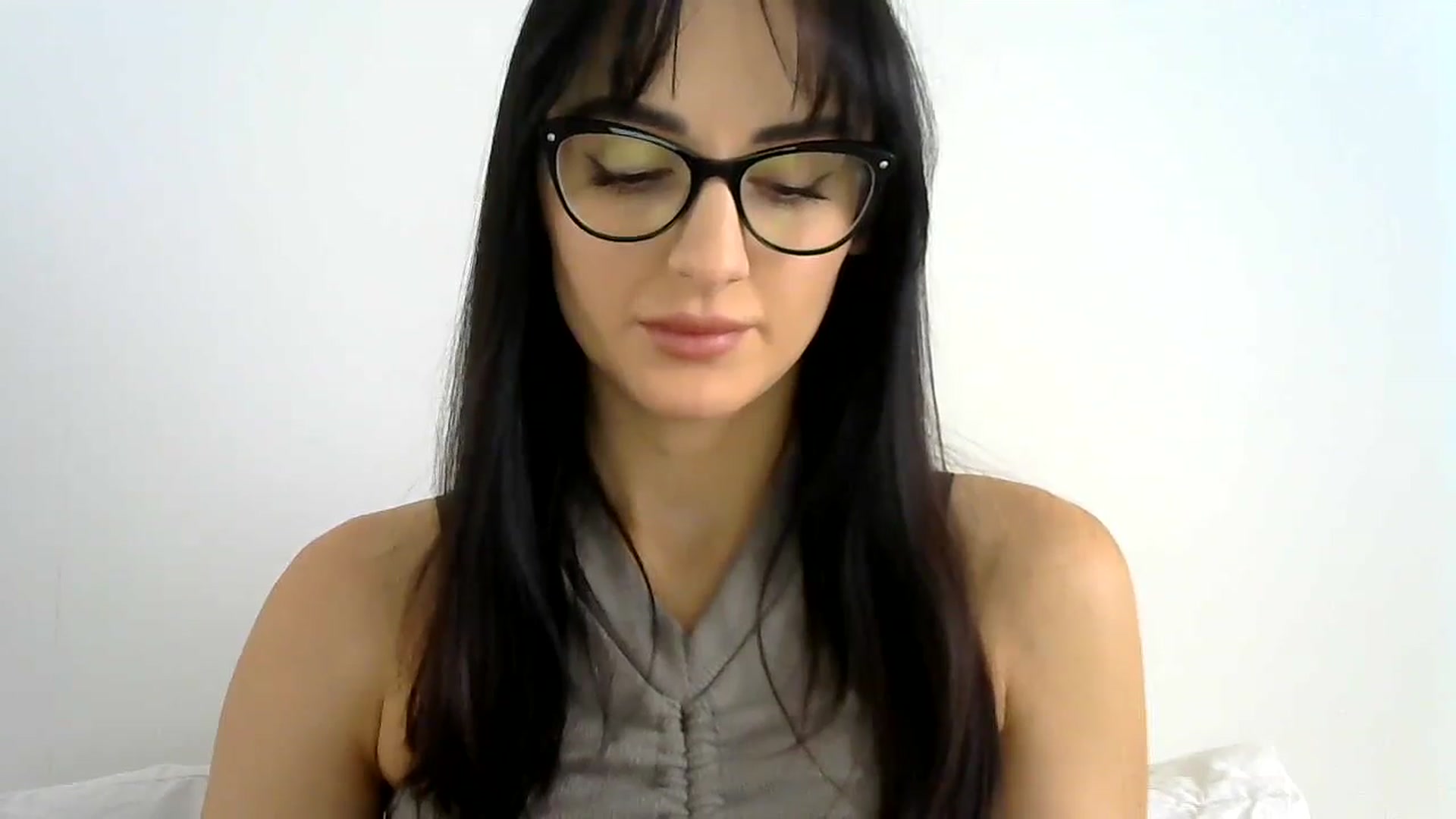 Gallery image thumbnail from DreamyKitty69's myfreecams stream on, 09/15/2024, 13:27 image 13 of 20