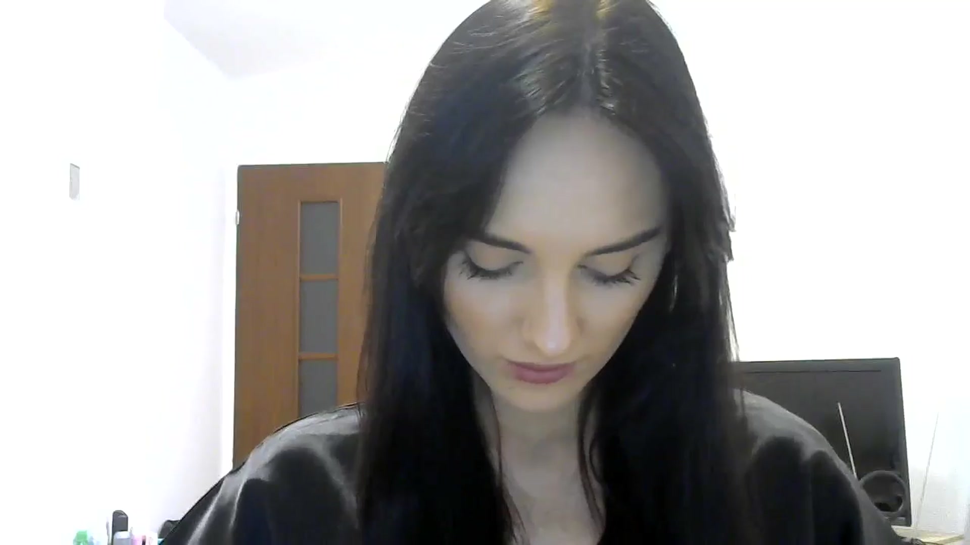 Gallery image thumbnail from DreamyKitty69's myfreecams stream on, 09/26/2024, 16:51 image 15 of 20