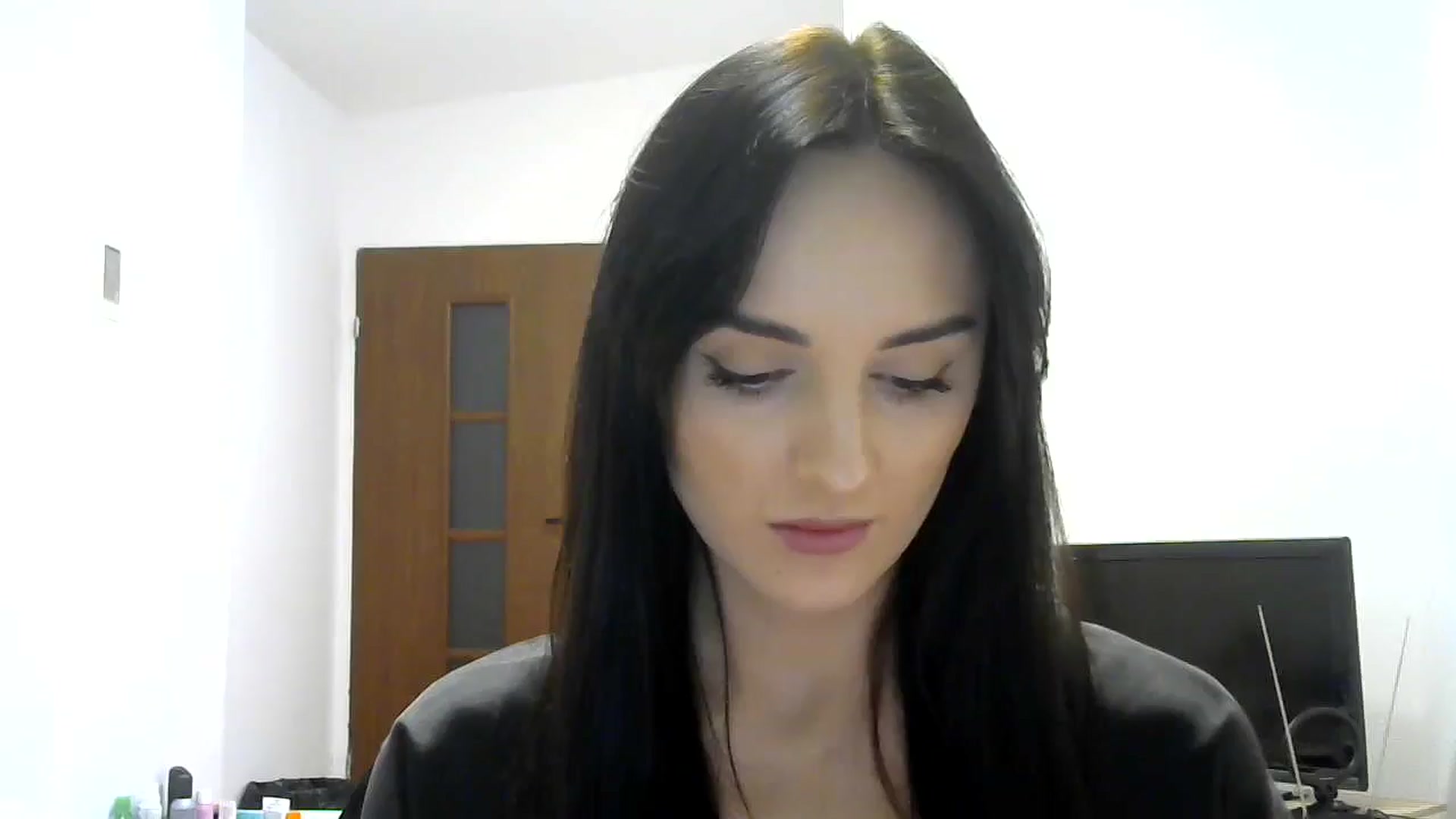 Gallery image thumbnail from DreamyKitty69's myfreecams stream on, 09/26/2024, 16:51 image 18 of 20