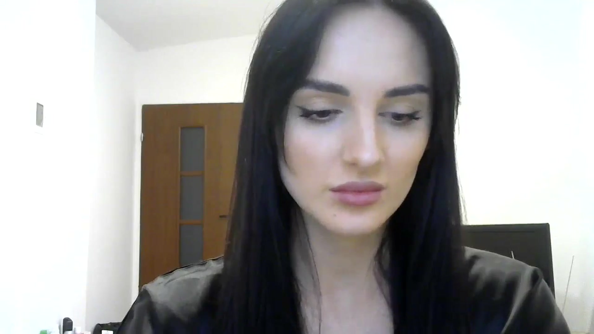 Gallery image thumbnail from DreamyKitty69's myfreecams stream on, 09/26/2024, 16:51 image 6 of 20