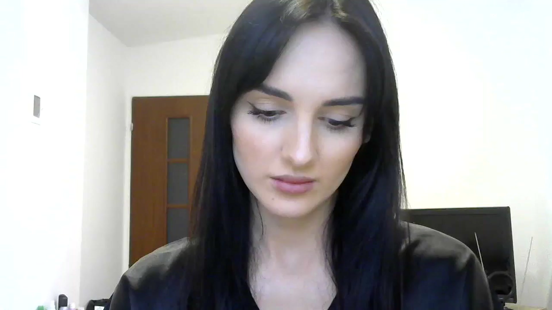 Gallery image thumbnail from DreamyKitty69's myfreecams stream on, 09/26/2024, 16:51 image 1 of 20