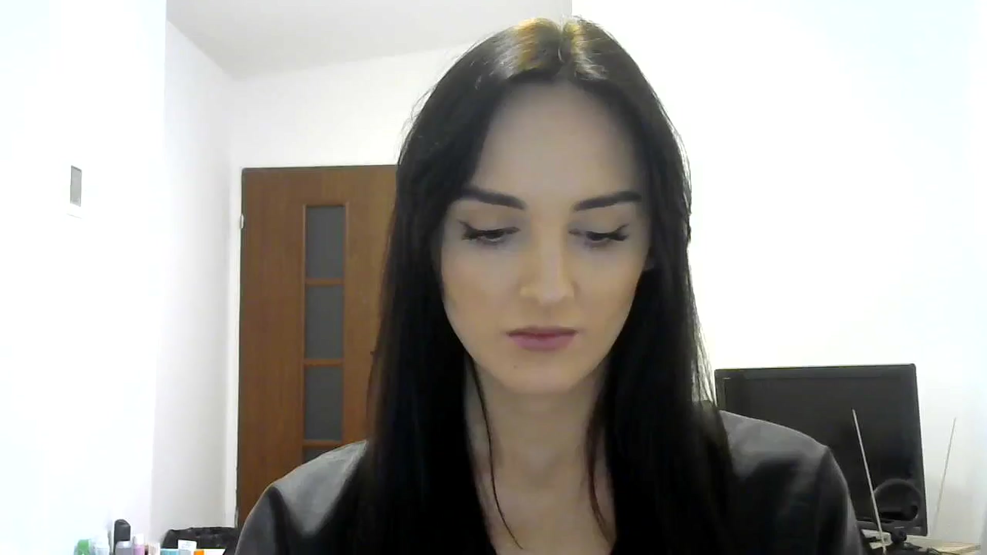 Gallery image thumbnail from DreamyKitty69's myfreecams stream on, 09/26/2024, 16:51 image 17 of 20