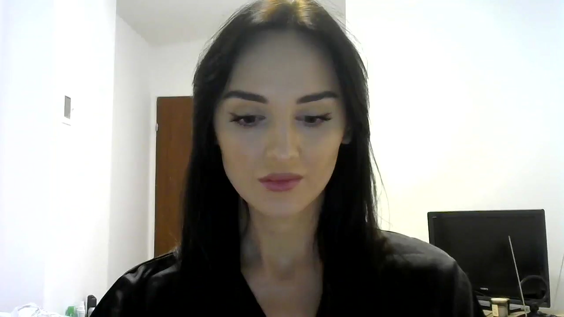 Gallery image thumbnail from DreamyKitty69's myfreecams stream on, 09/26/2024, 17:19 image 18 of 20