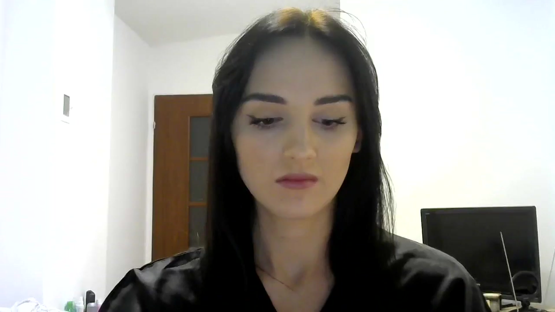 Gallery image thumbnail from DreamyKitty69's myfreecams stream on, 09/26/2024, 17:19 image 2 of 20