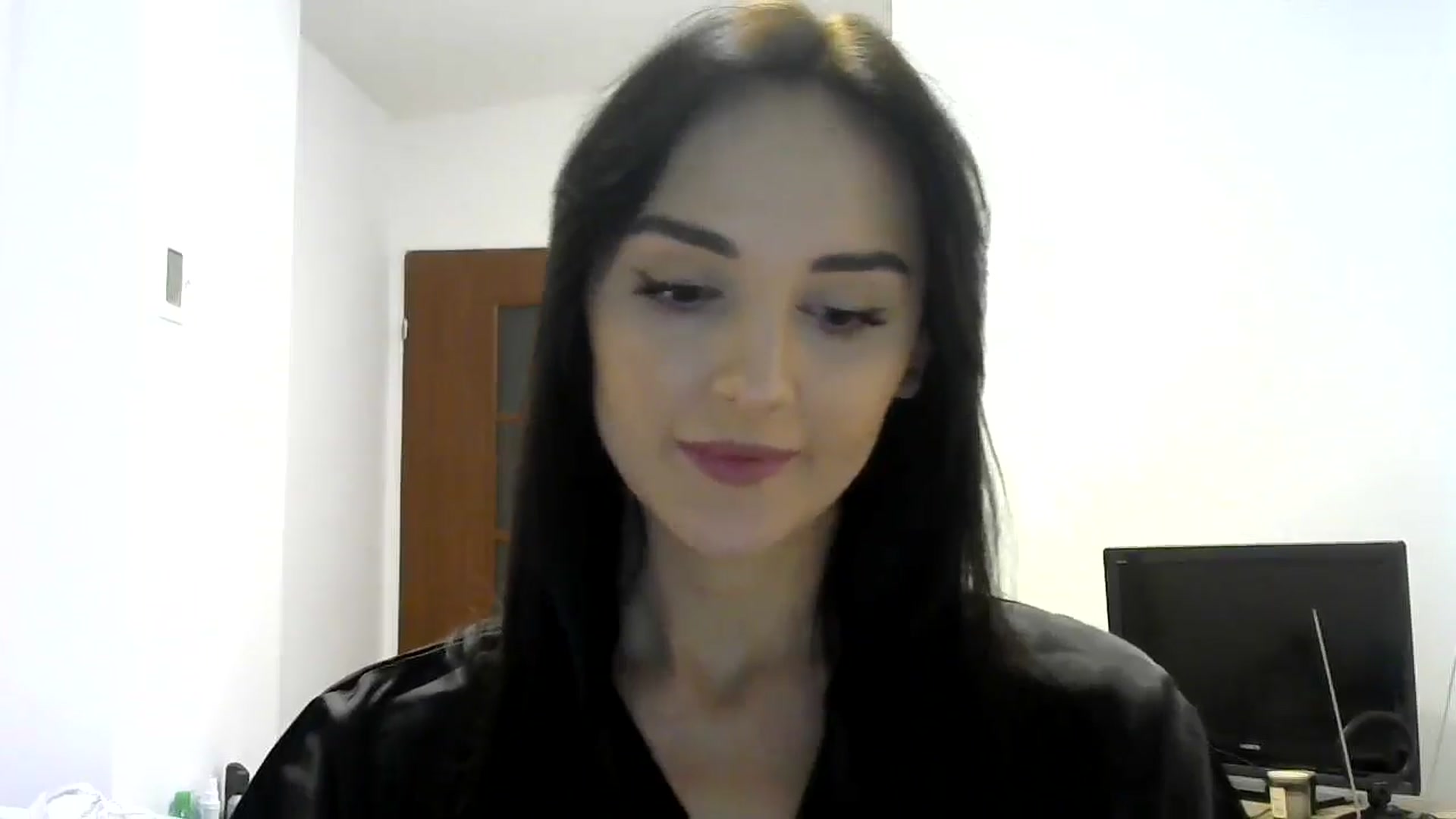 Gallery image thumbnail from DreamyKitty69's myfreecams stream on, 09/26/2024, 17:19 image 17 of 20