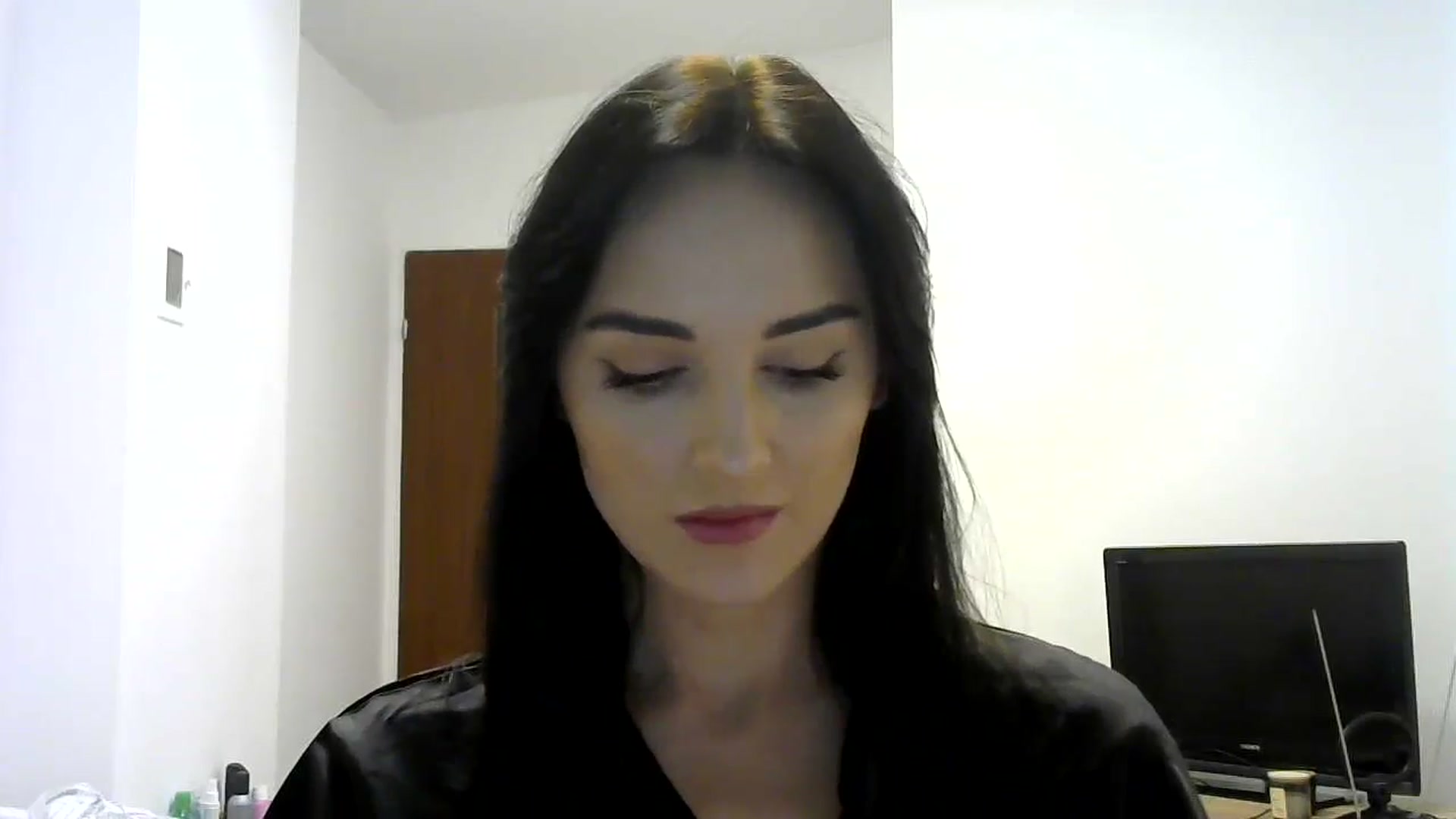 Gallery image thumbnail from DreamyKitty69's myfreecams stream on, 09/26/2024, 17:19 image 13 of 20