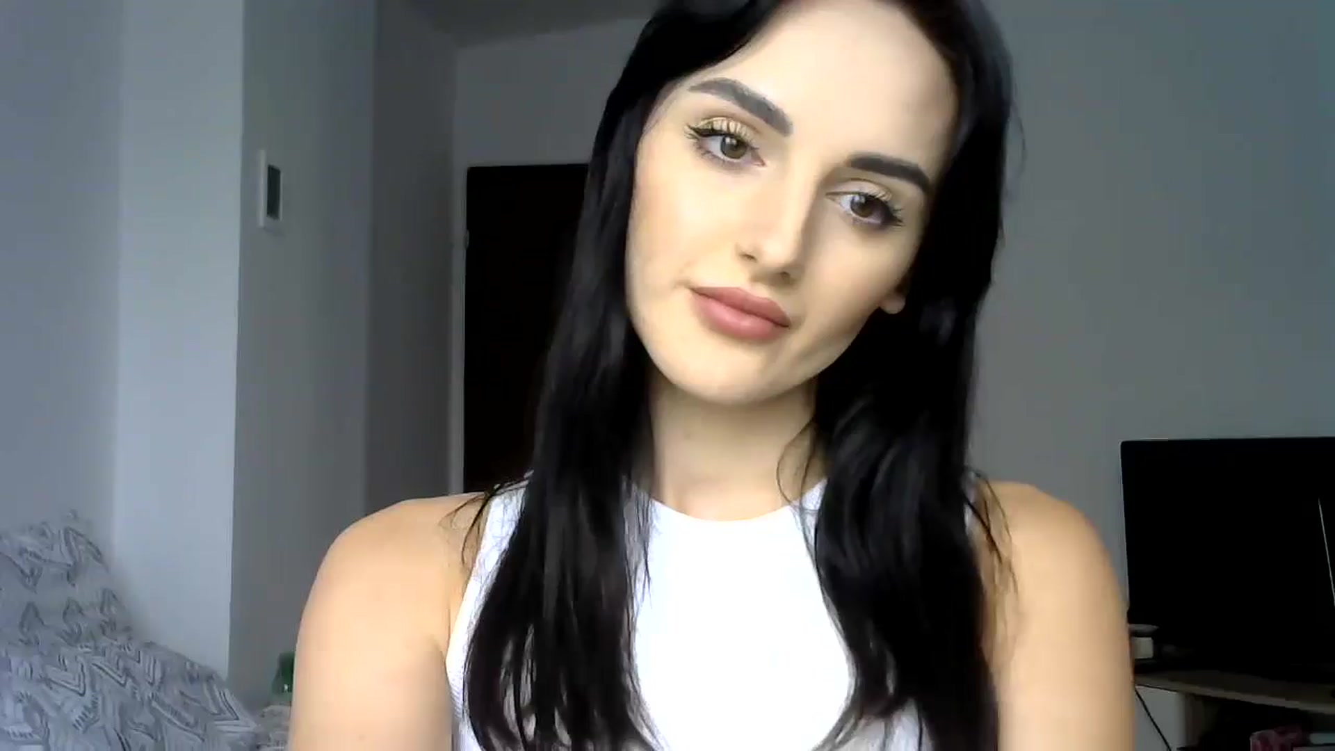 Gallery image thumbnail from DreamyKitty69's myfreecams stream on, 09/27/2024, 10:28 image 8 of 20