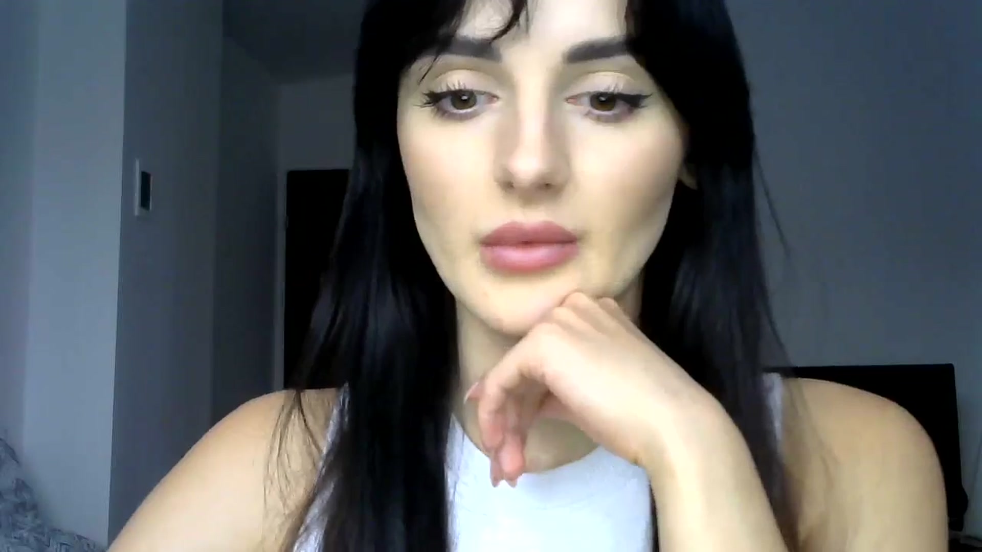Gallery image thumbnail from DreamyKitty69's myfreecams stream on, 09/27/2024, 15:17 image 15 of 20