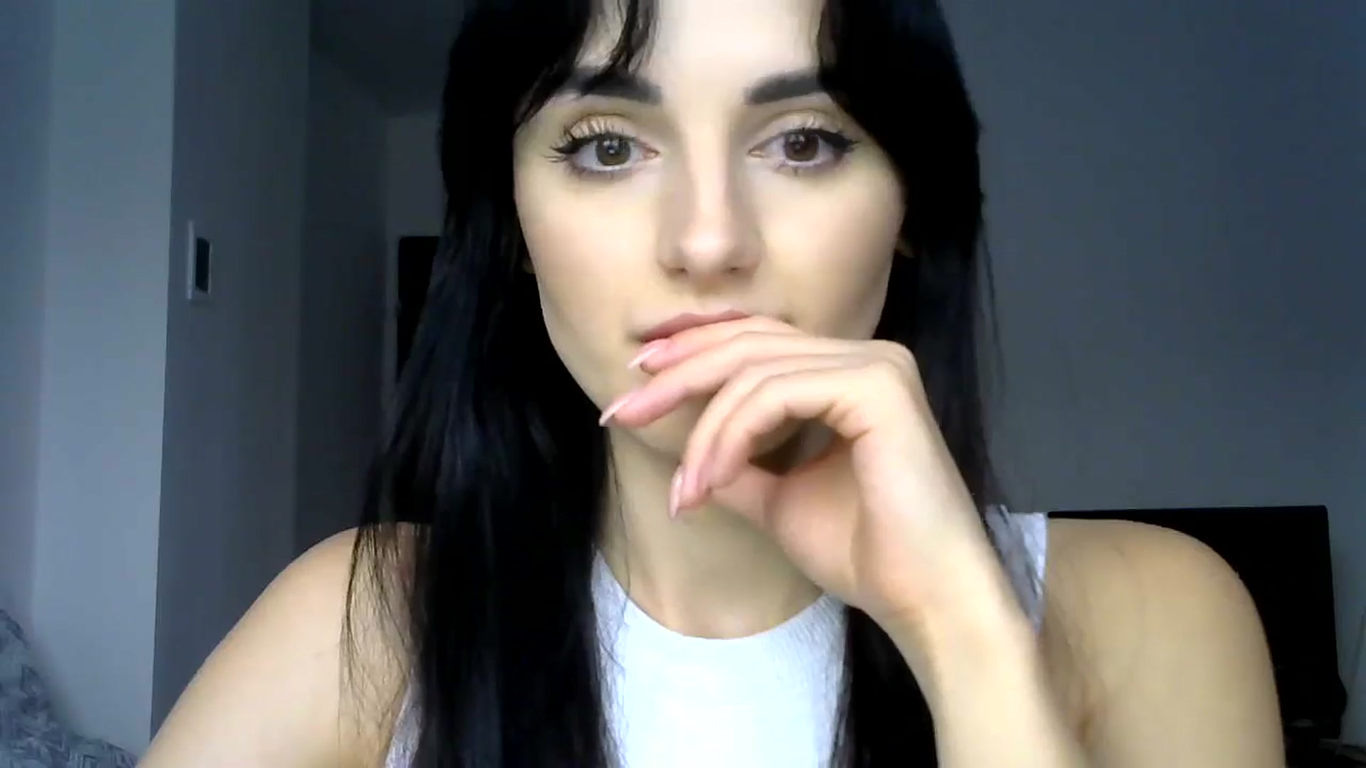 Gallery image thumbnail from DreamyKitty69's myfreecams stream on, 09/27/2024, 15:17 image 9 of 20
