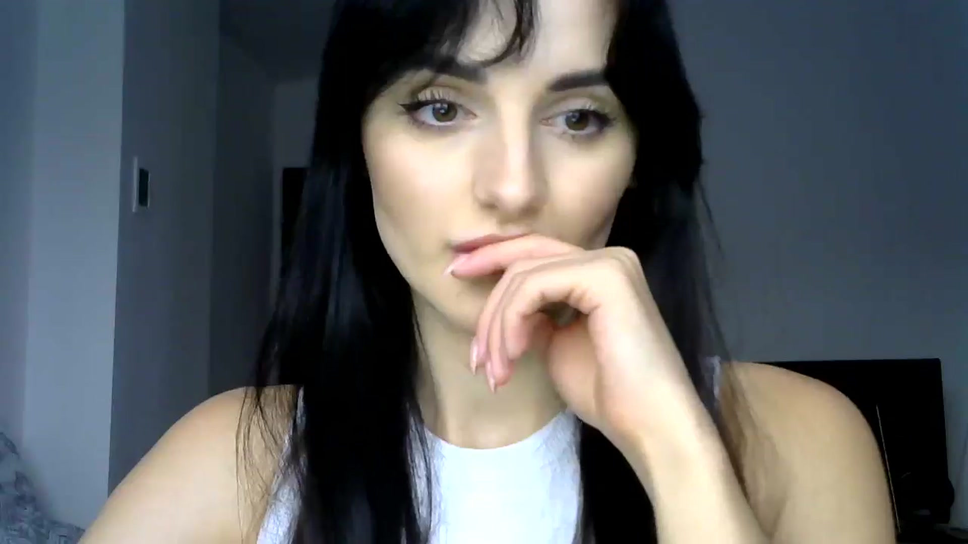 Gallery image thumbnail from DreamyKitty69's myfreecams stream on, 09/27/2024, 15:17 image 11 of 20